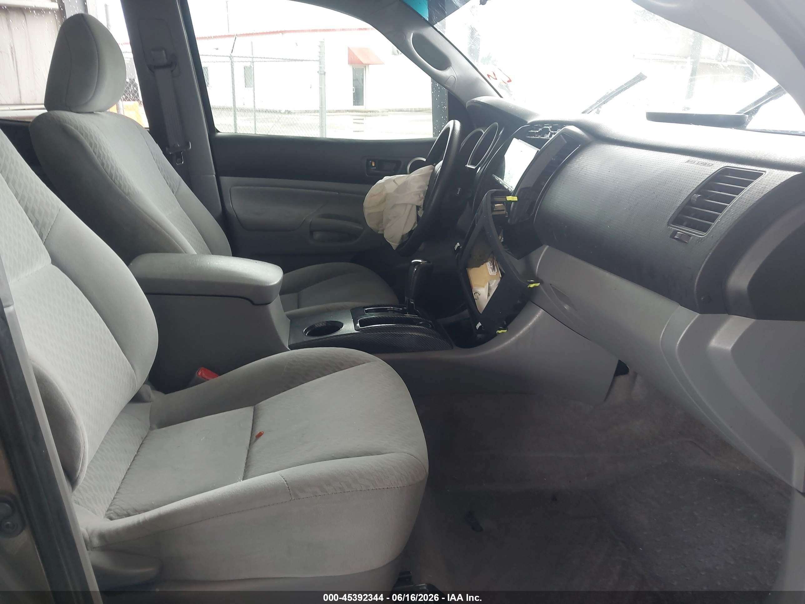 2011 Toyota Tacoma Prerunner Brown vin: 5TFJX4GNXBX003779