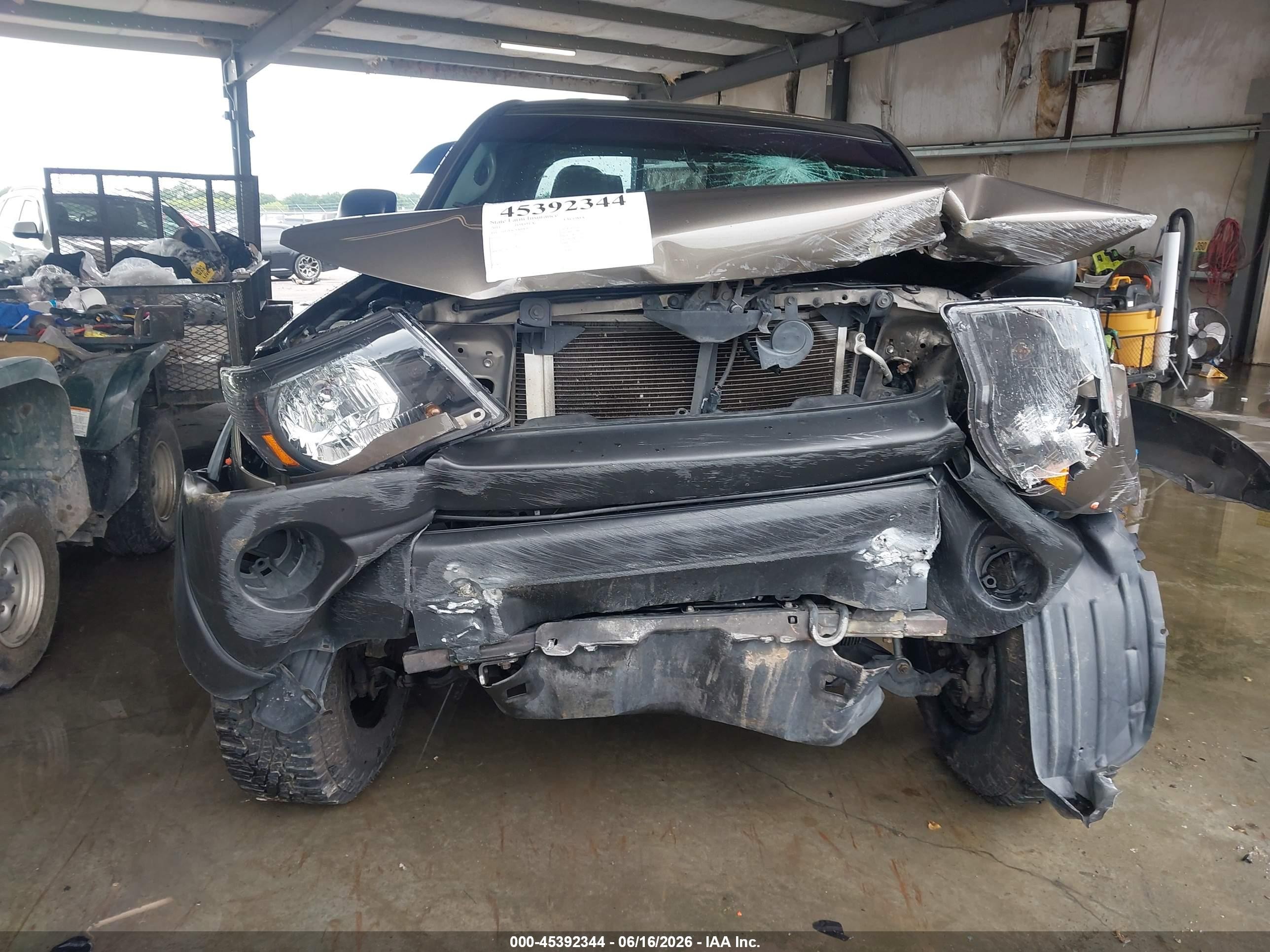 2011 Toyota Tacoma Prerunner Brown vin: 5TFJX4GNXBX003779
