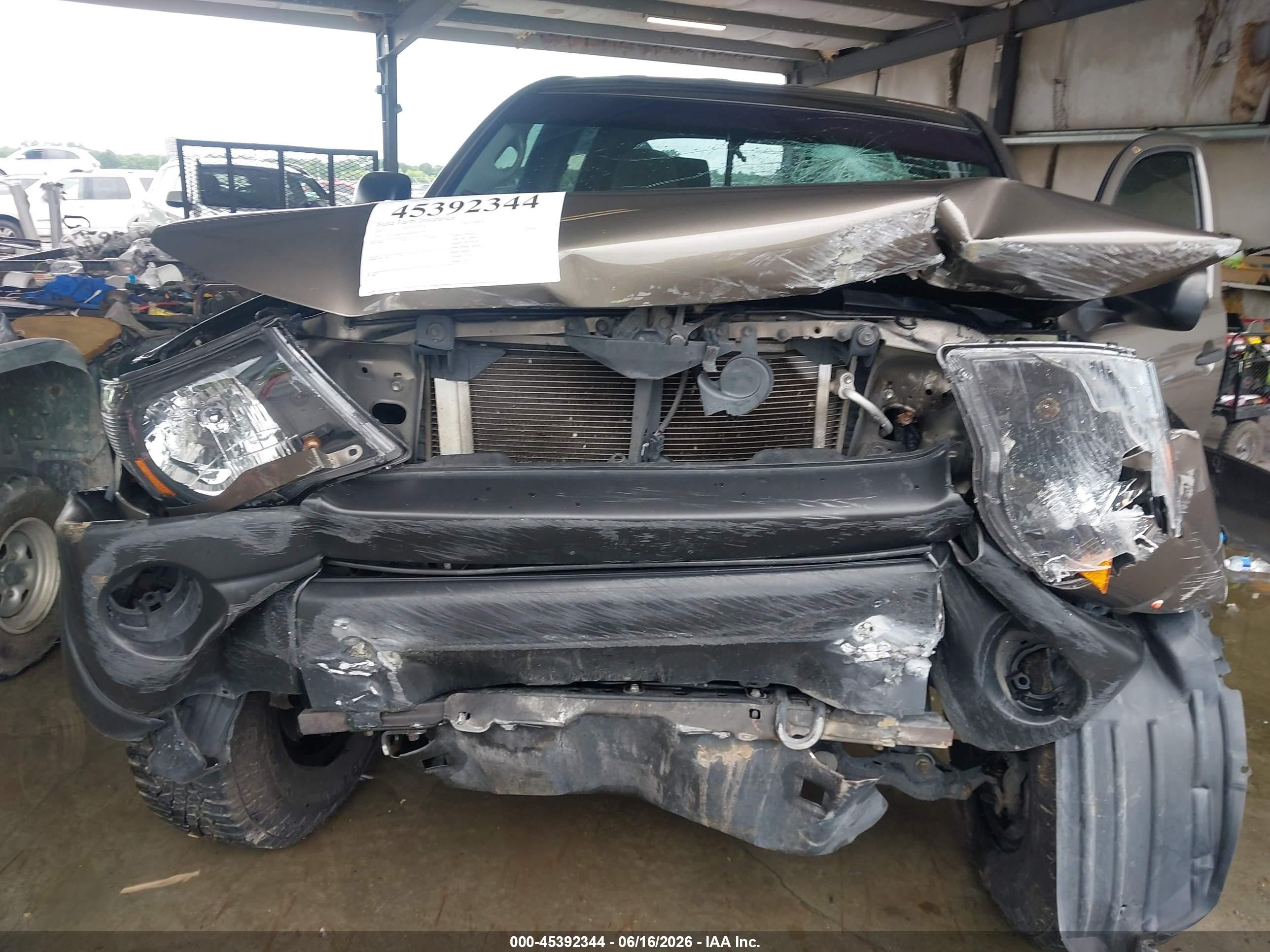 2011 Toyota Tacoma Prerunner Brown vin: 5TFJX4GNXBX003779
