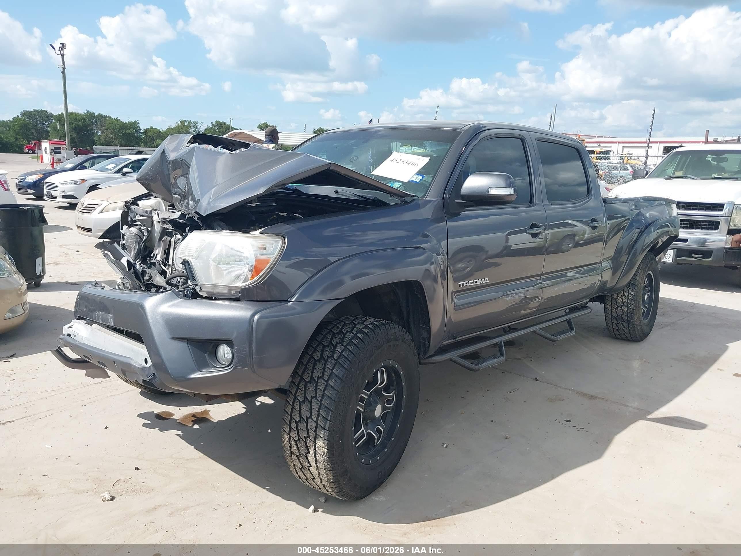 2015 Toyota Tacoma Prerunner V6 Gray vin: 5TFKU4HN0FX007051
