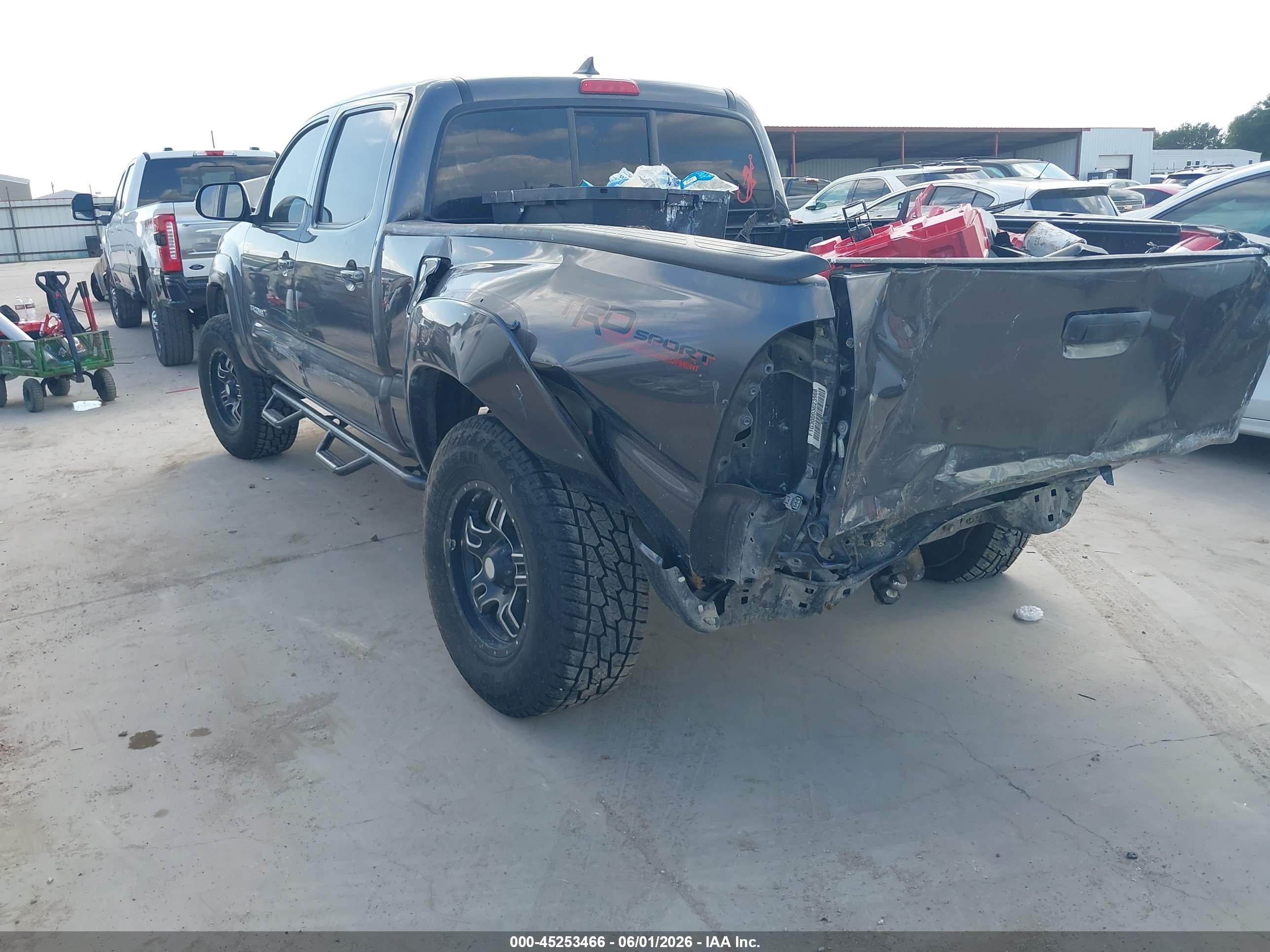 2015 Toyota Tacoma Prerunner V6 Gray vin: 5TFKU4HN0FX007051