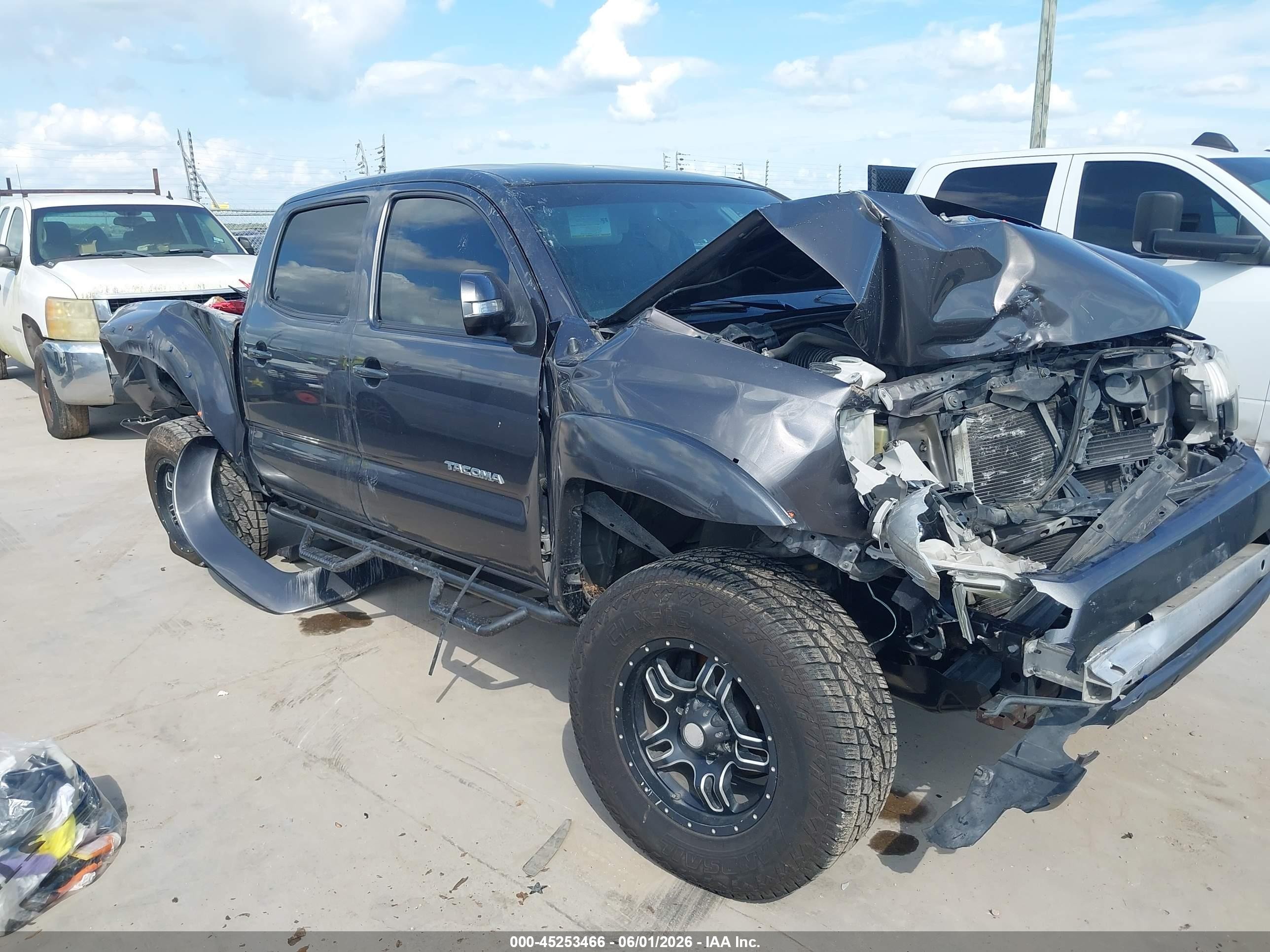 2015 Toyota Tacoma Prerunner V6 Gray vin: 5TFKU4HN0FX007051