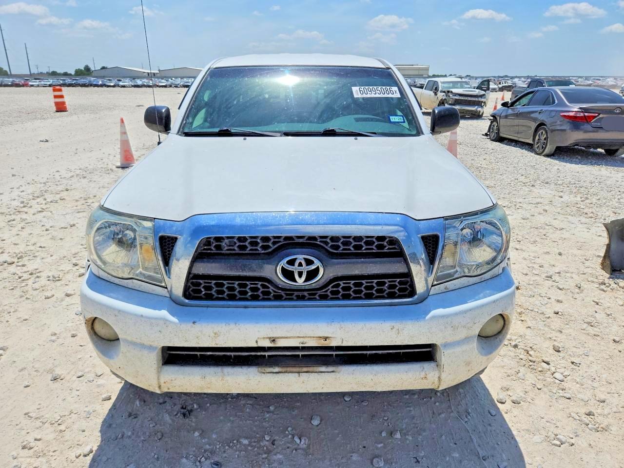 2011 Toyota Tacoma Double Cab Prerunner Long Bed White vin: 5TFKU4HN3BX001206