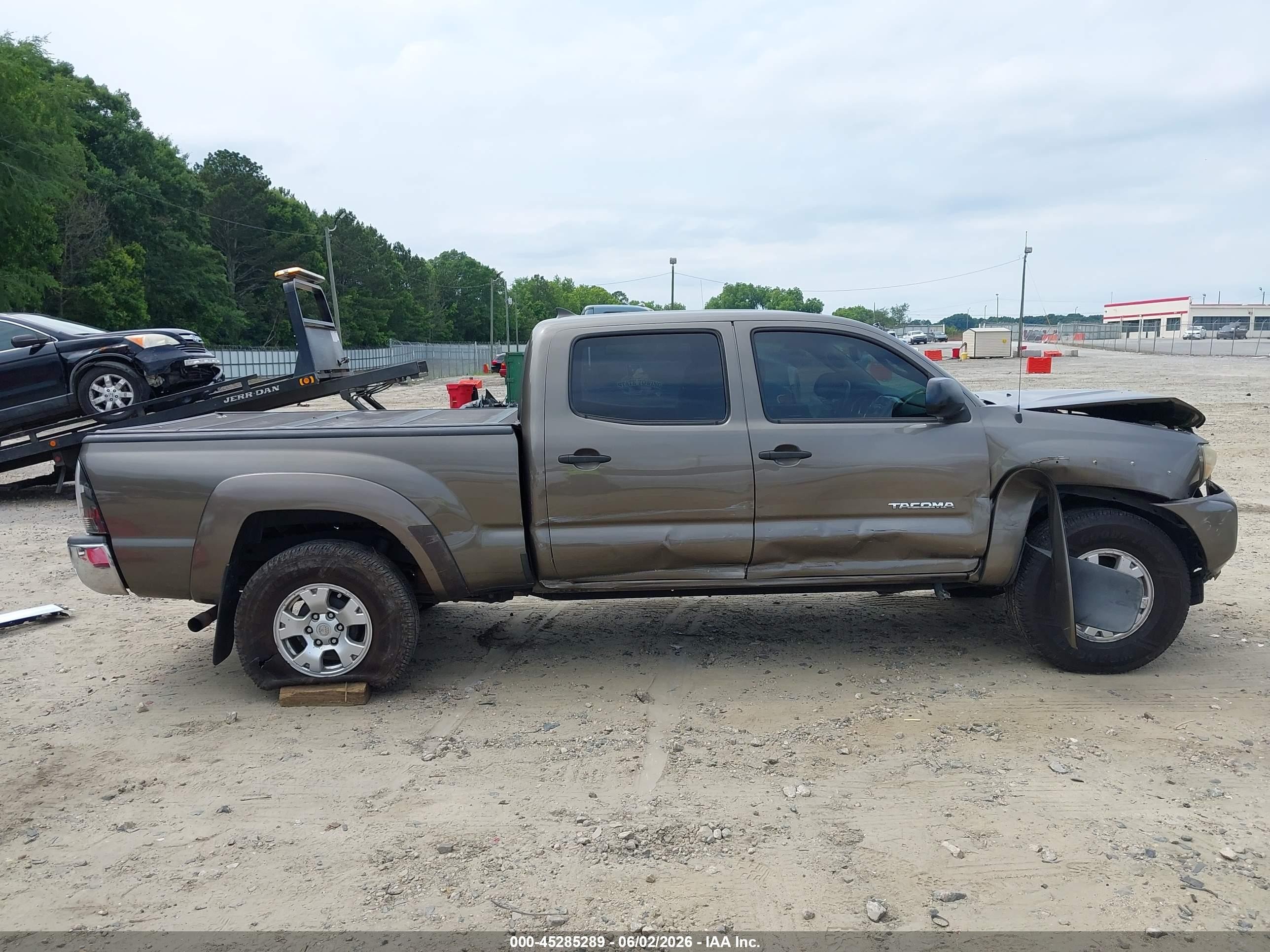 2012 Toyota Tacoma Prerunner V6 Brown vin: 5TFKU4HN6CX002089