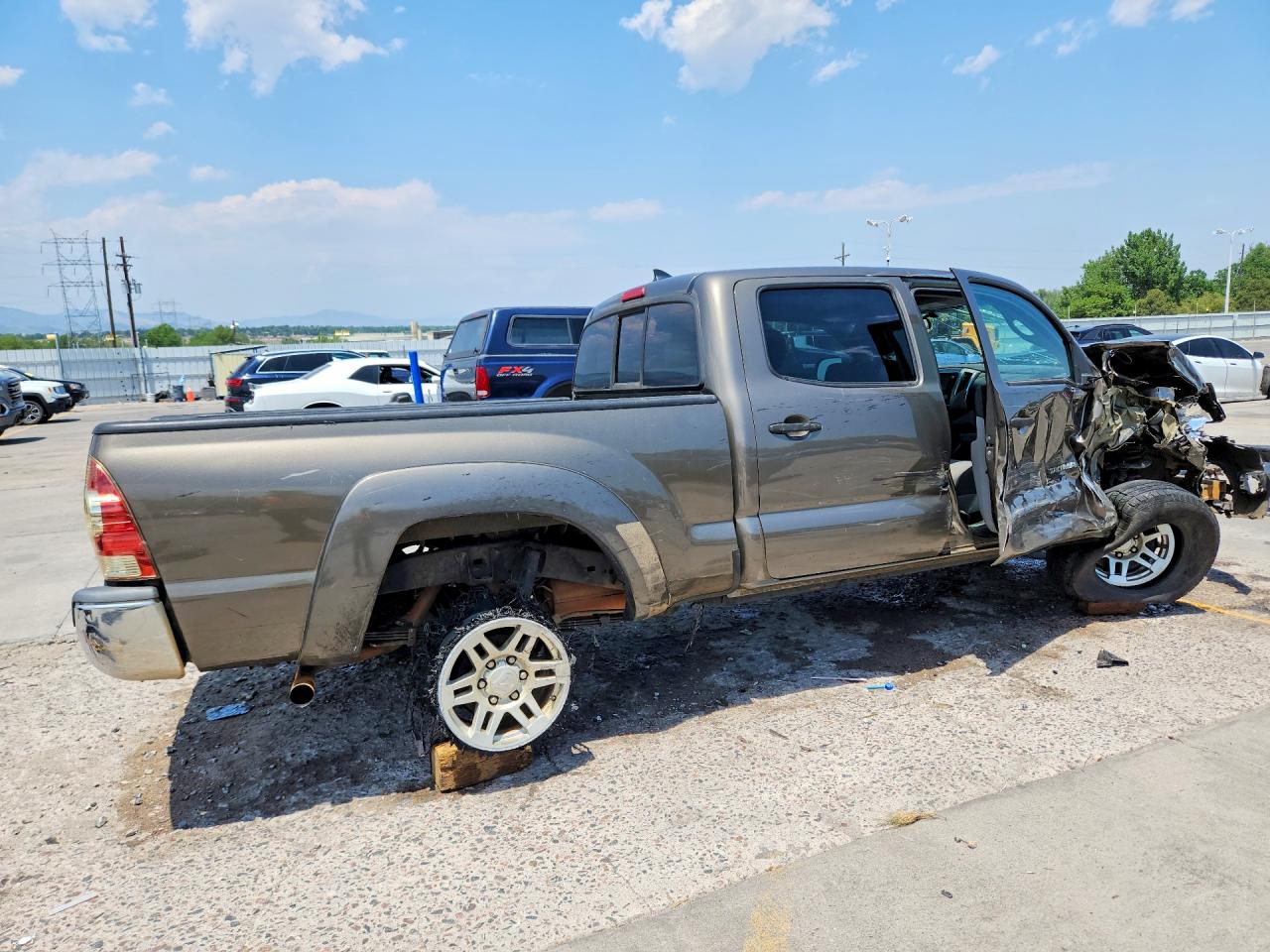2015 Toyota Tacoma Double Cab Prerunner Long Bed Желто-коричневый vin: 5TFKU4HN8FX007220