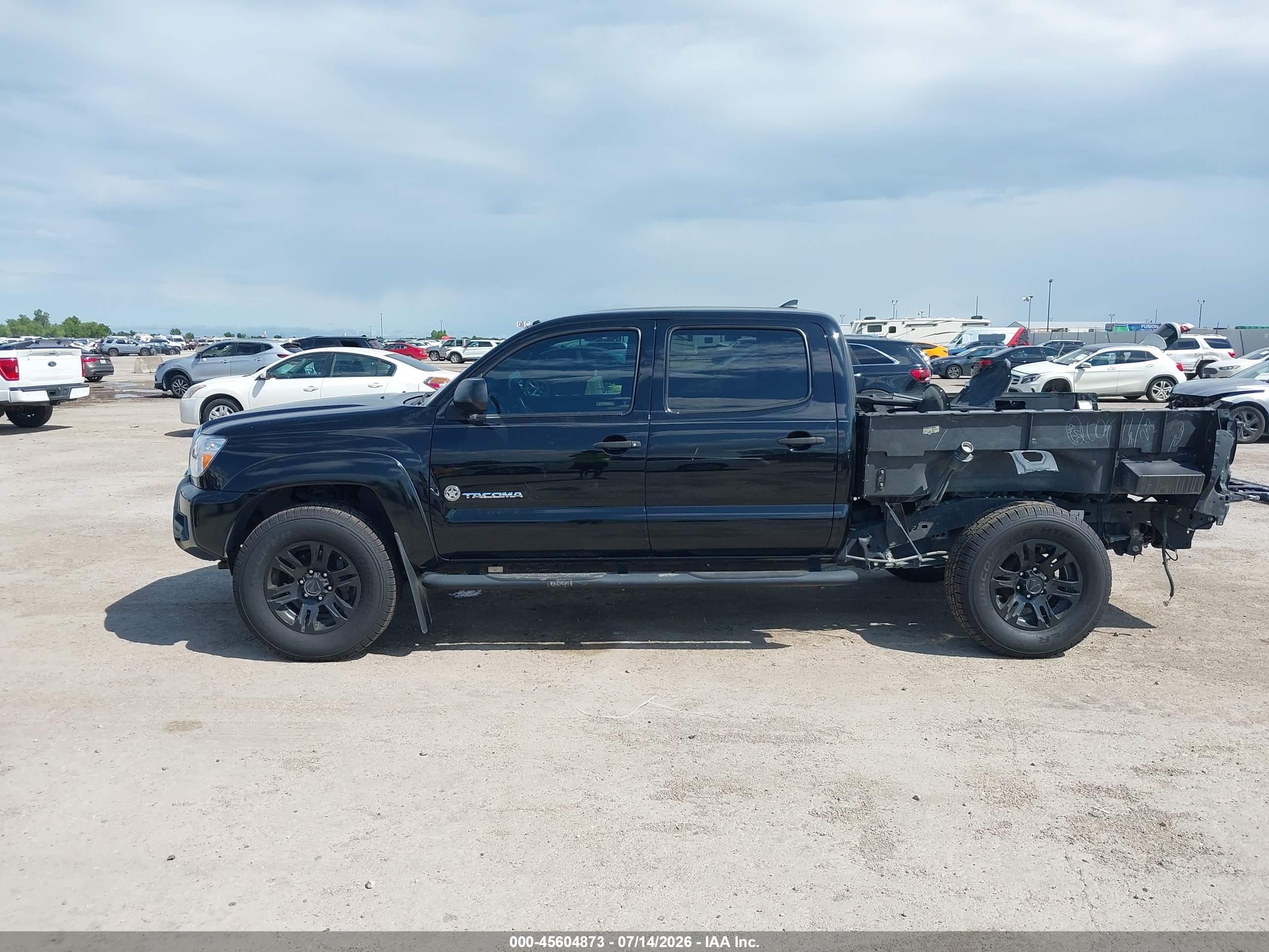 2015 Toyota Tacoma Prerunner V6 Black vin: 5TFKU4HN9FX007341