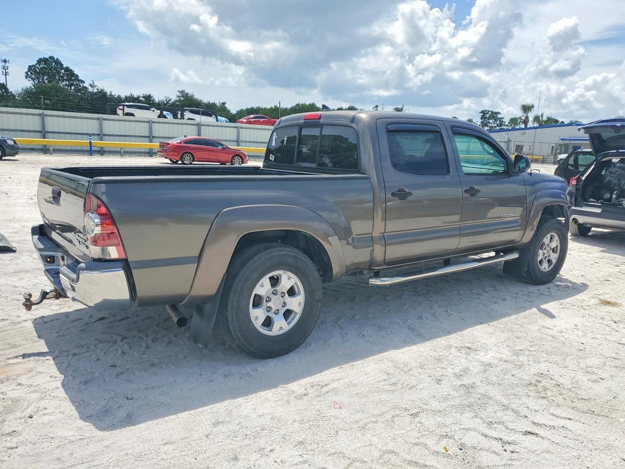 2014 Toyota Tacoma Double Cab Prerunner Long Bed Brown vin: 5TFKU4HNXEX005337