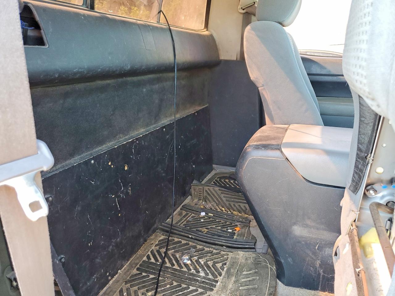 2008 Toyt Tundra Grade Black vin: 5TFKV52138X003071
