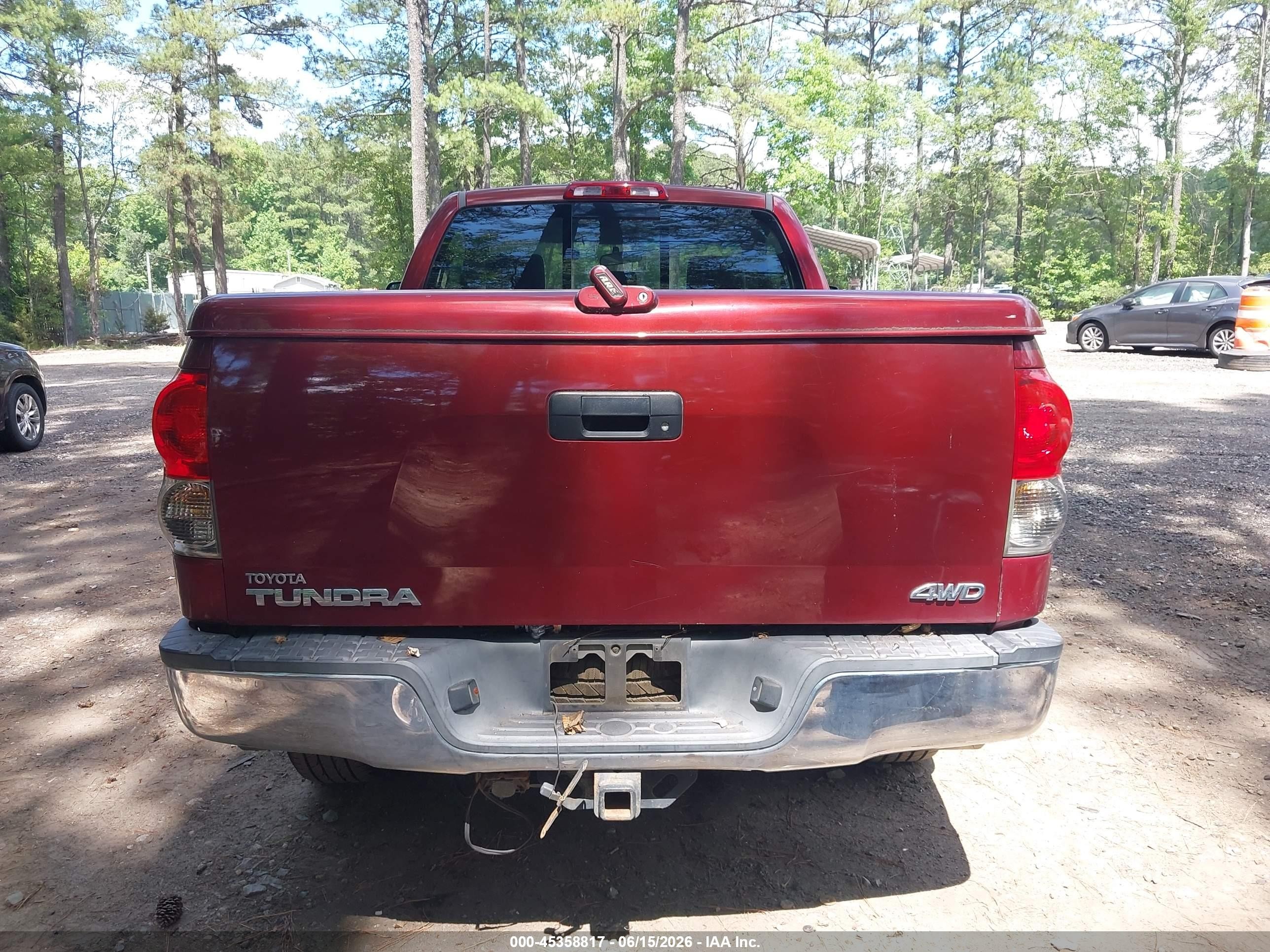 2007 Toyota Tundra Base 5.7l V8 Burgundy vin: 5TFKV521X7X001607