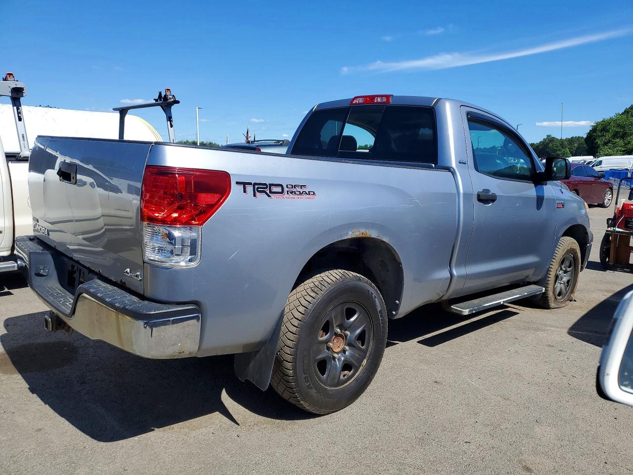 2011 Toyota Tundra Grade Серебряный vin: 5TFKY5F10BX004607