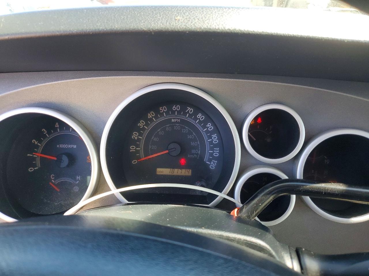 2011 Toyota Tundra Grade Серебряный vin: 5TFKY5F10BX004607
