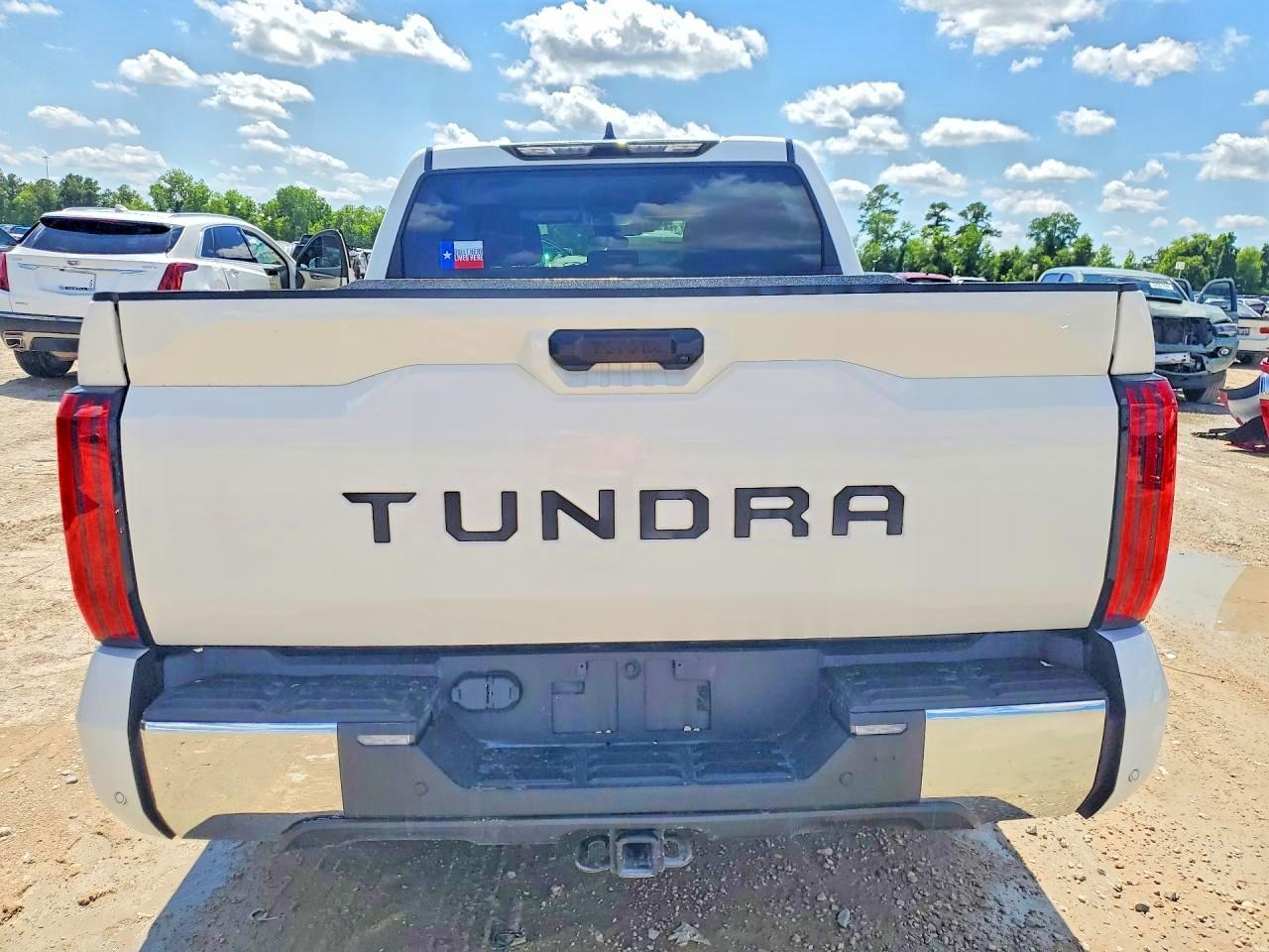 2023 Toyota Tundra Sr5 White vin: 5TFLA5AB6PX025722