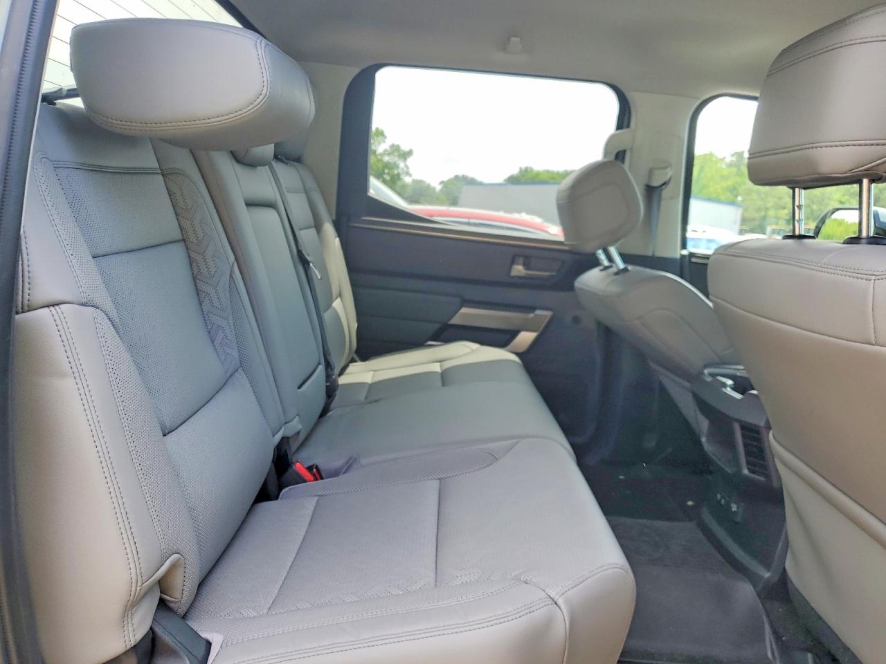 2024 Toyota Tundra Sr5 Gray vin: 5TFLA5DB8RX170680