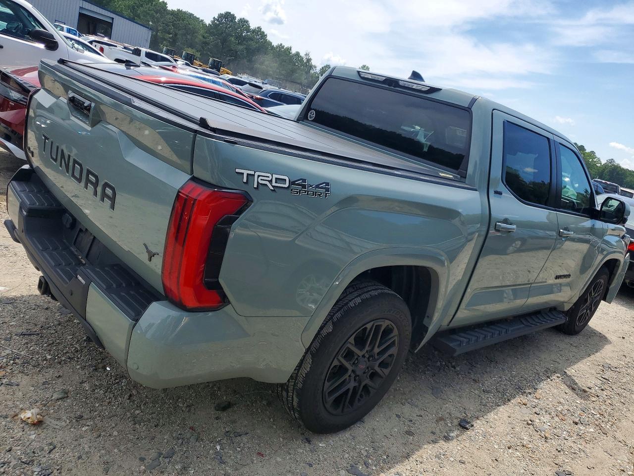 2024 Toyota Tundra Sr5 Gray vin: 5TFLA5DB8RX170680