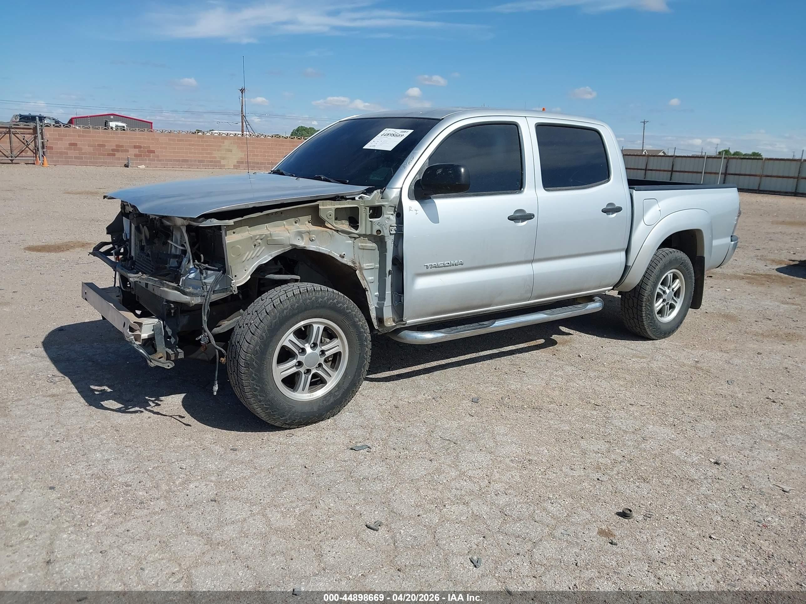 2011 Toyota Tacoma Base V6 Silver vin: 5TFLU4EN0BX013726