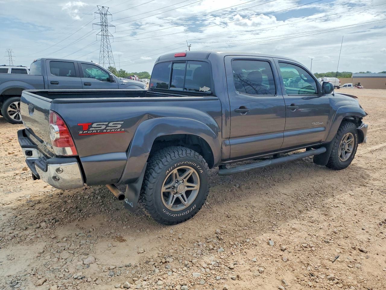 2013 Toyota Tacoma Double Cab Gray vin: 5TFLU4EN0DX073833