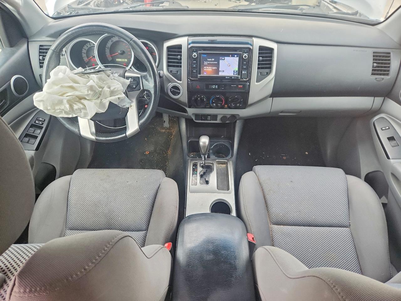 2014 Toyota Tacoma V6 Silver vin: 5TFLU4EN0EX092190