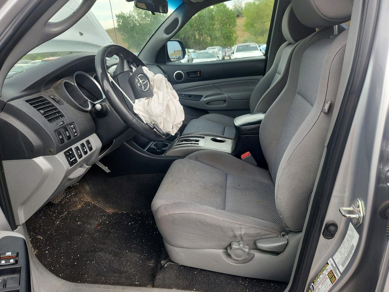 2014 Toyota Tacoma V6 Silver vin: 5TFLU4EN0EX092190