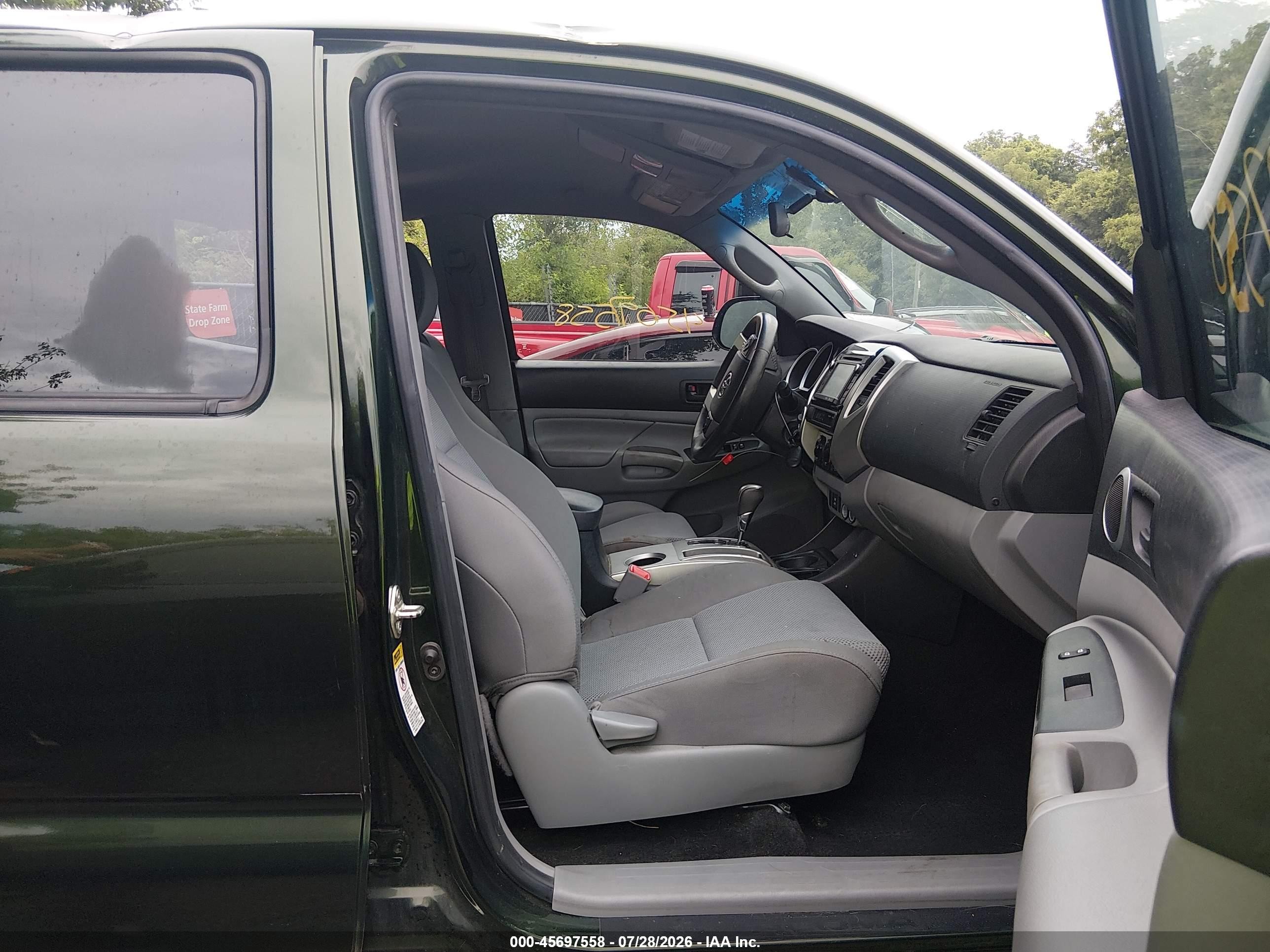 2014 Toyota Tacoma Base V6 Зеленый vin: 5TFLU4EN0EX108470