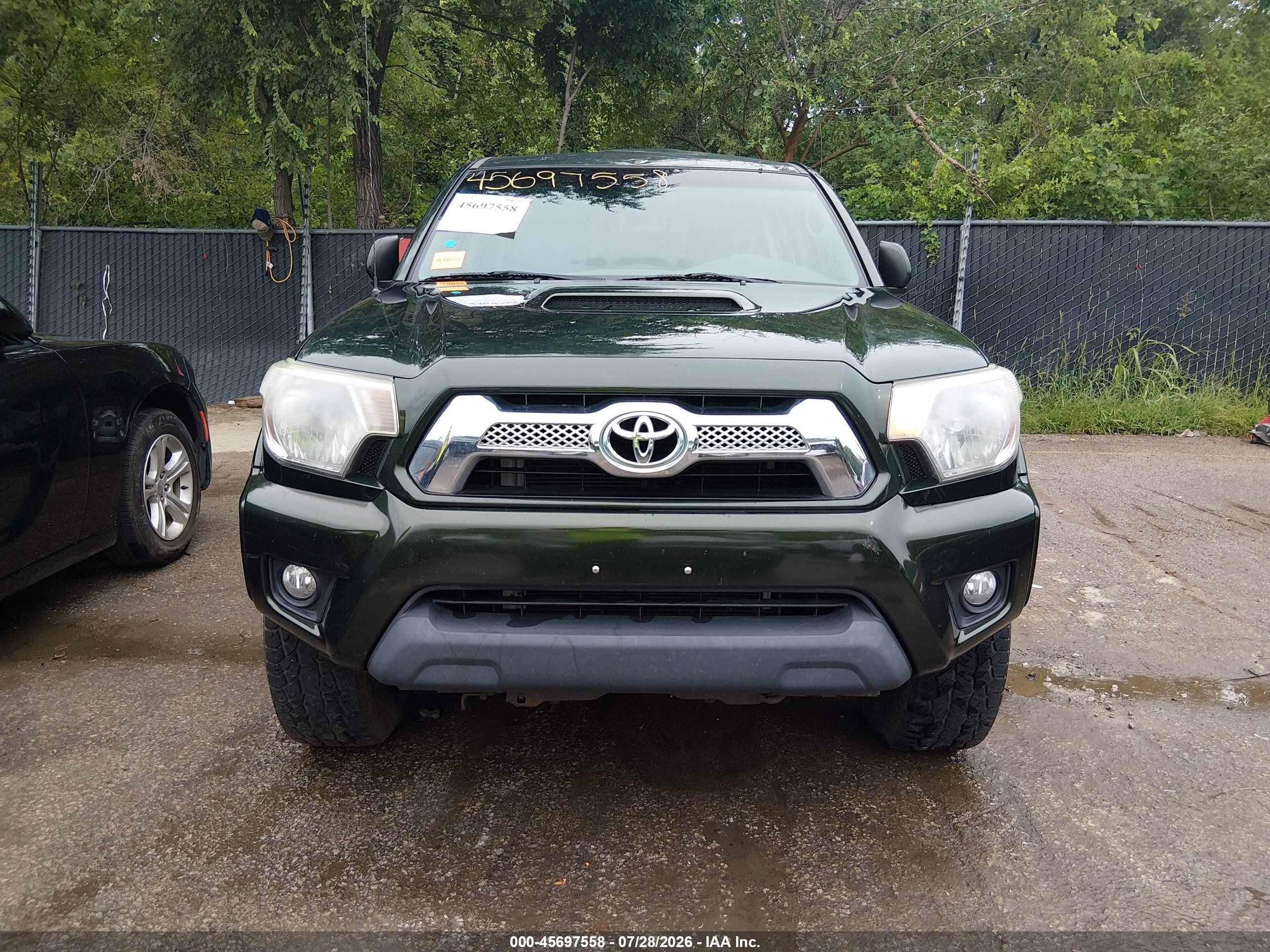 2014 Toyota Tacoma Base V6 Зеленый vin: 5TFLU4EN0EX108470