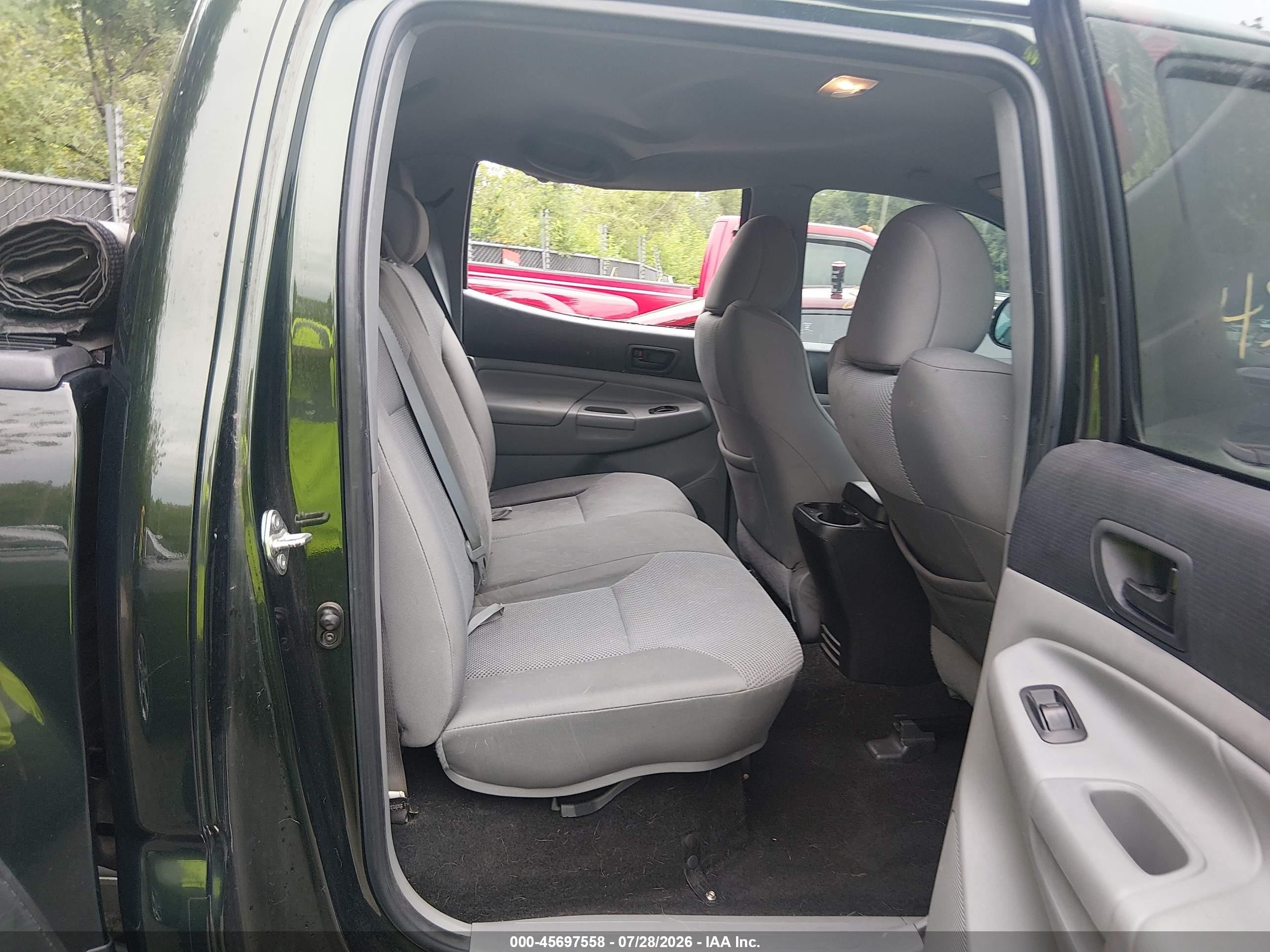 2014 Toyota Tacoma Base V6 Зеленый vin: 5TFLU4EN0EX108470