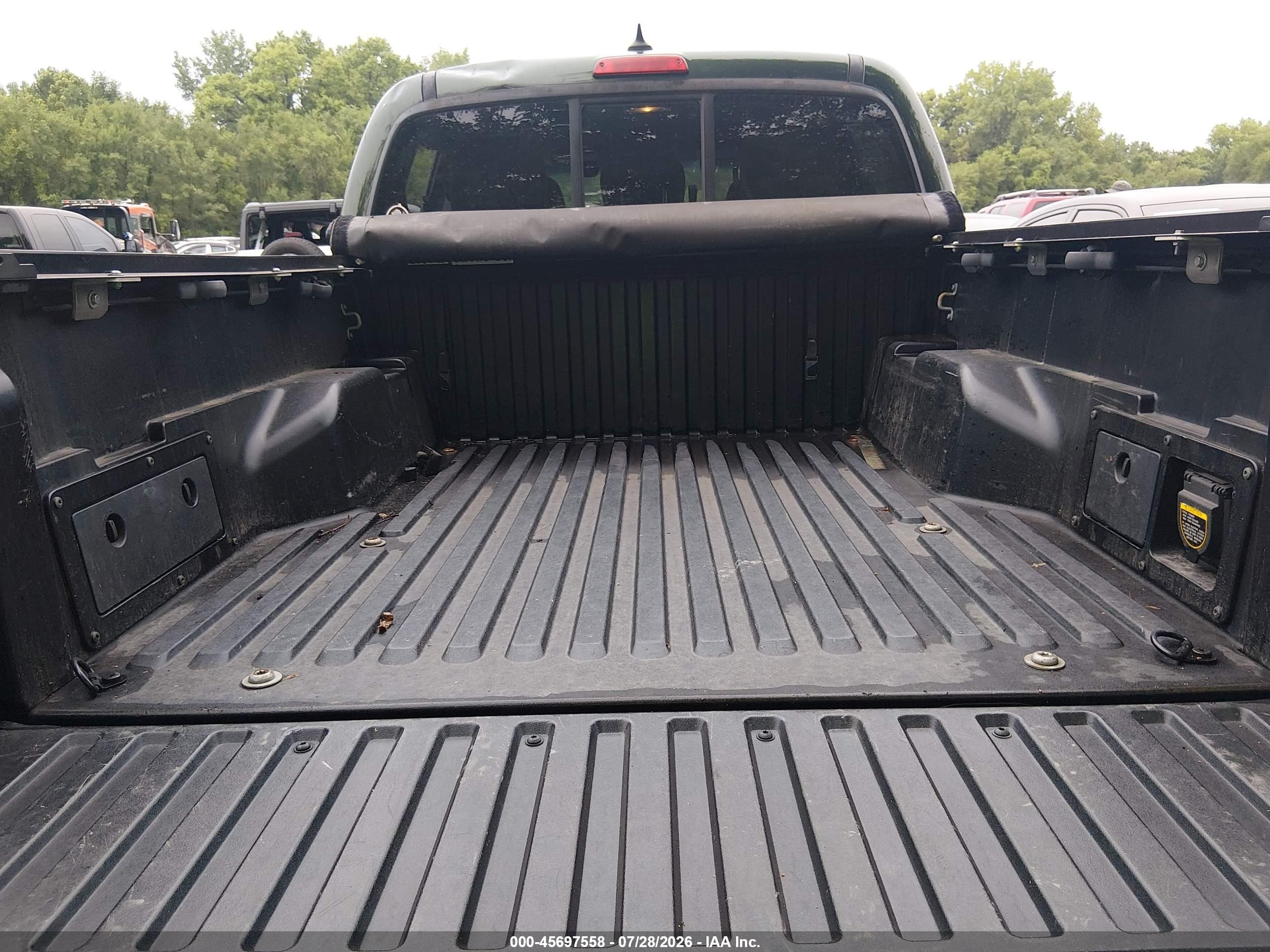 2014 Toyota Tacoma Base V6 Зеленый vin: 5TFLU4EN0EX108470