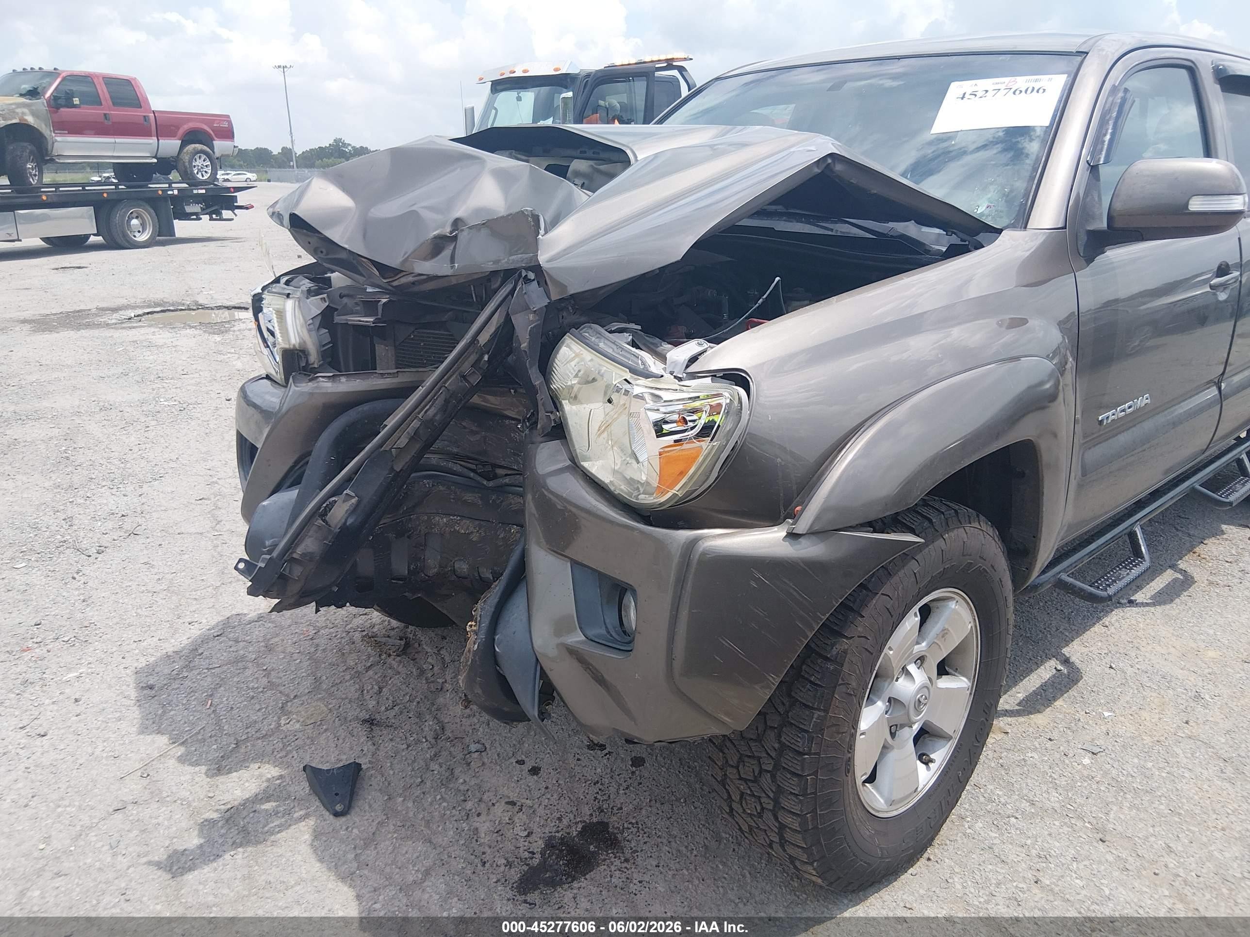 2015 Toyota Tacoma Base V6 Gray vin: 5TFLU4EN0FX112388
