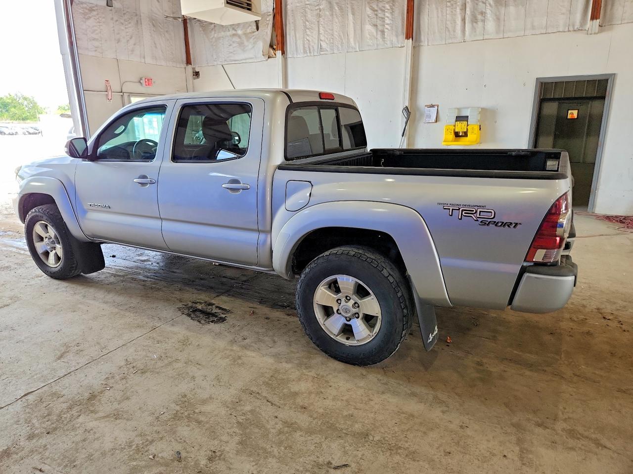 2013 Toyota Tacoma Double Cab Silver vin: 5TFLU4EN1DX082170