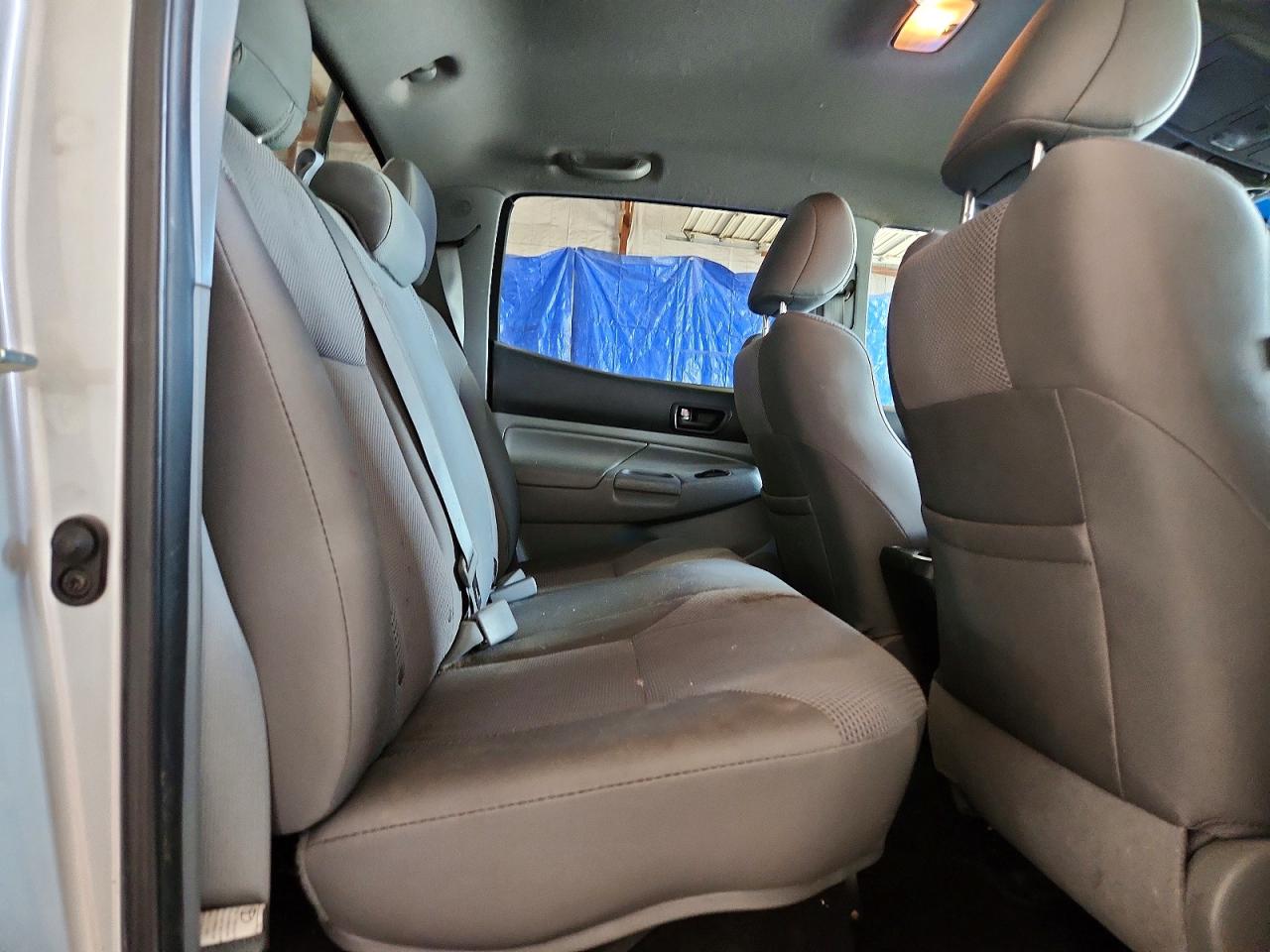 2013 Toyota Tacoma Double Cab Silver vin: 5TFLU4EN1DX082170