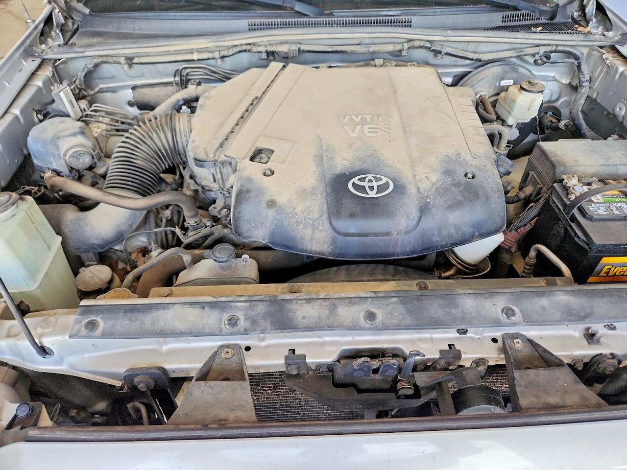 2013 Toyota Tacoma Double Cab Silver vin: 5TFLU4EN1DX082170