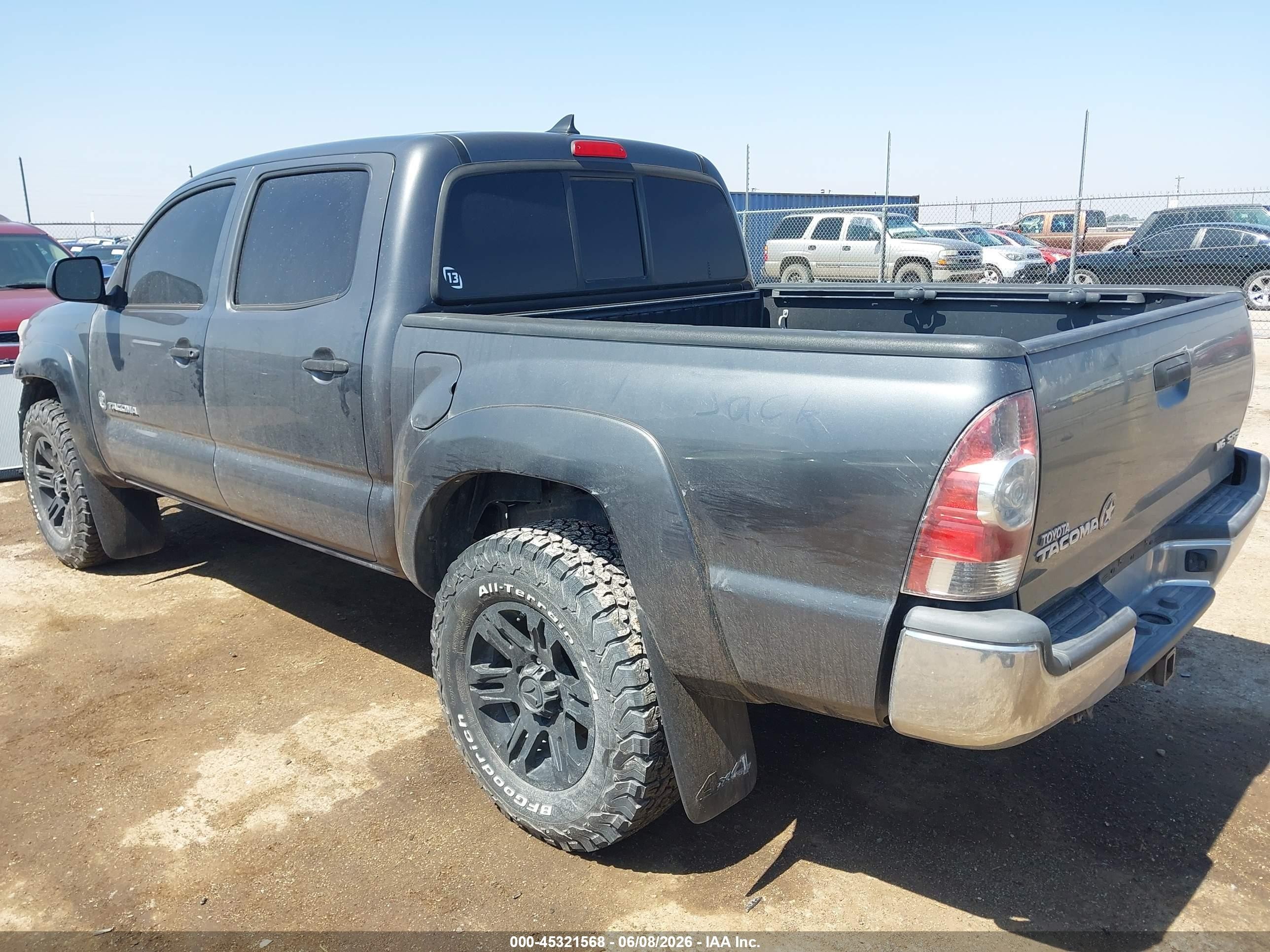 2015 Toyota Tacoma Base V6 Gray vin: 5TFLU4EN1FX142158
