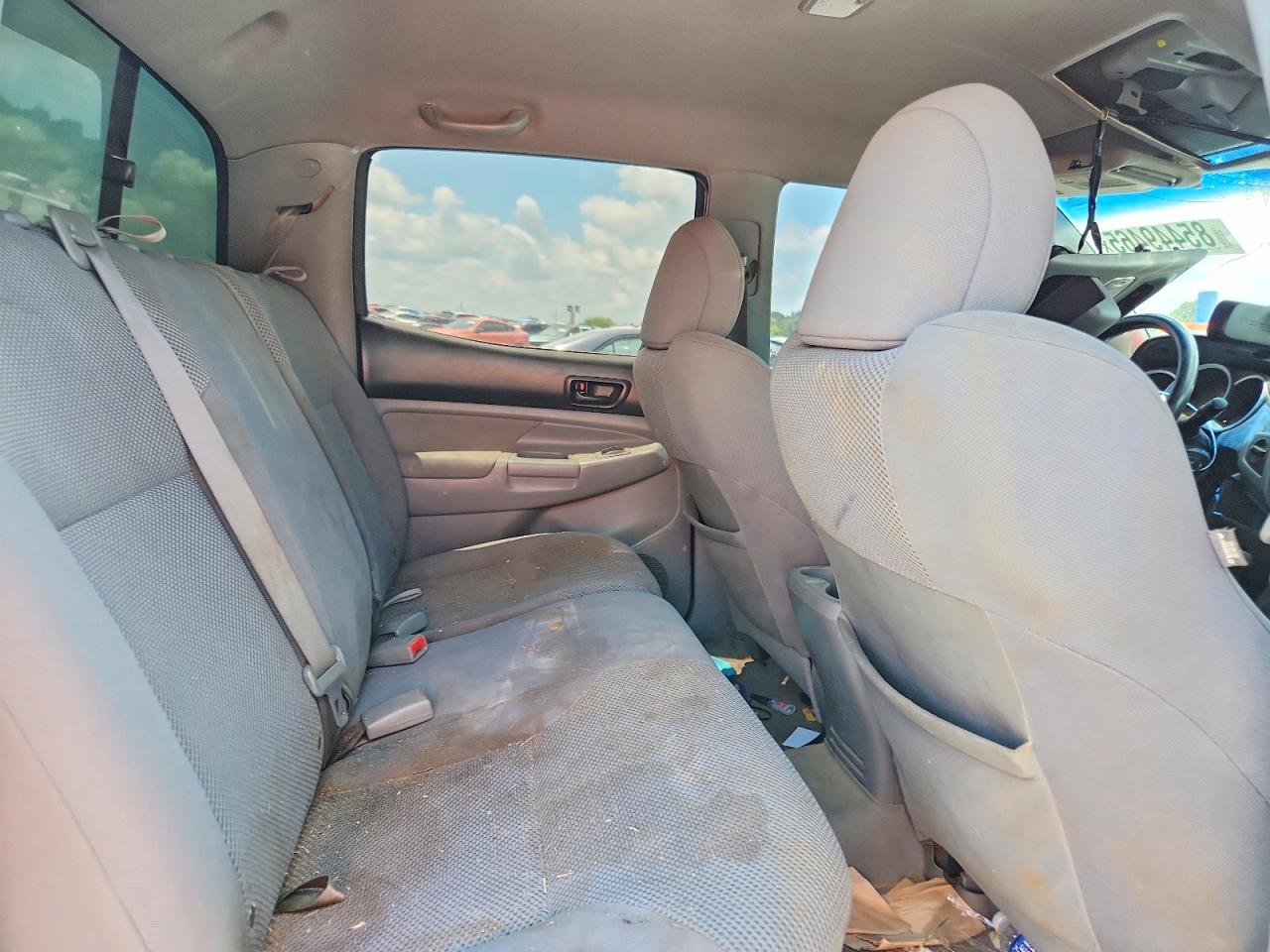 2011 Toyota Tacoma Double Cab Silver vin: 5TFLU4EN2BX007832