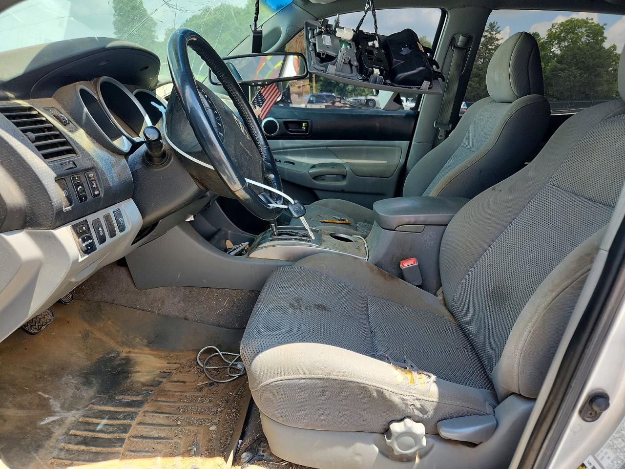 2011 Toyota Tacoma Double Cab Silver vin: 5TFLU4EN2BX007832