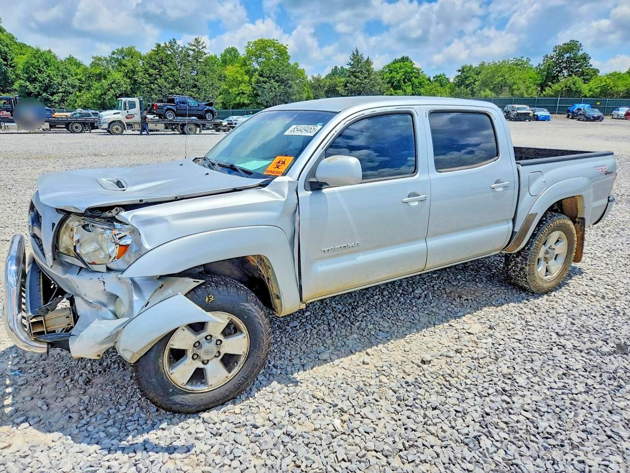 2011 Toyota Tacoma Double Cab Silver vin: 5TFLU4EN2BX007832