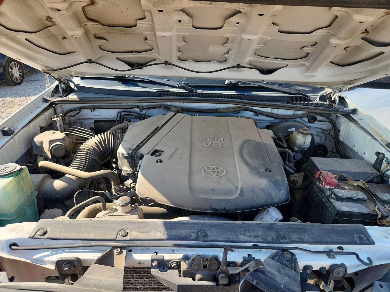2013 Toyota Tacoma V6 White vin: 5TFLU4EN2DX065278