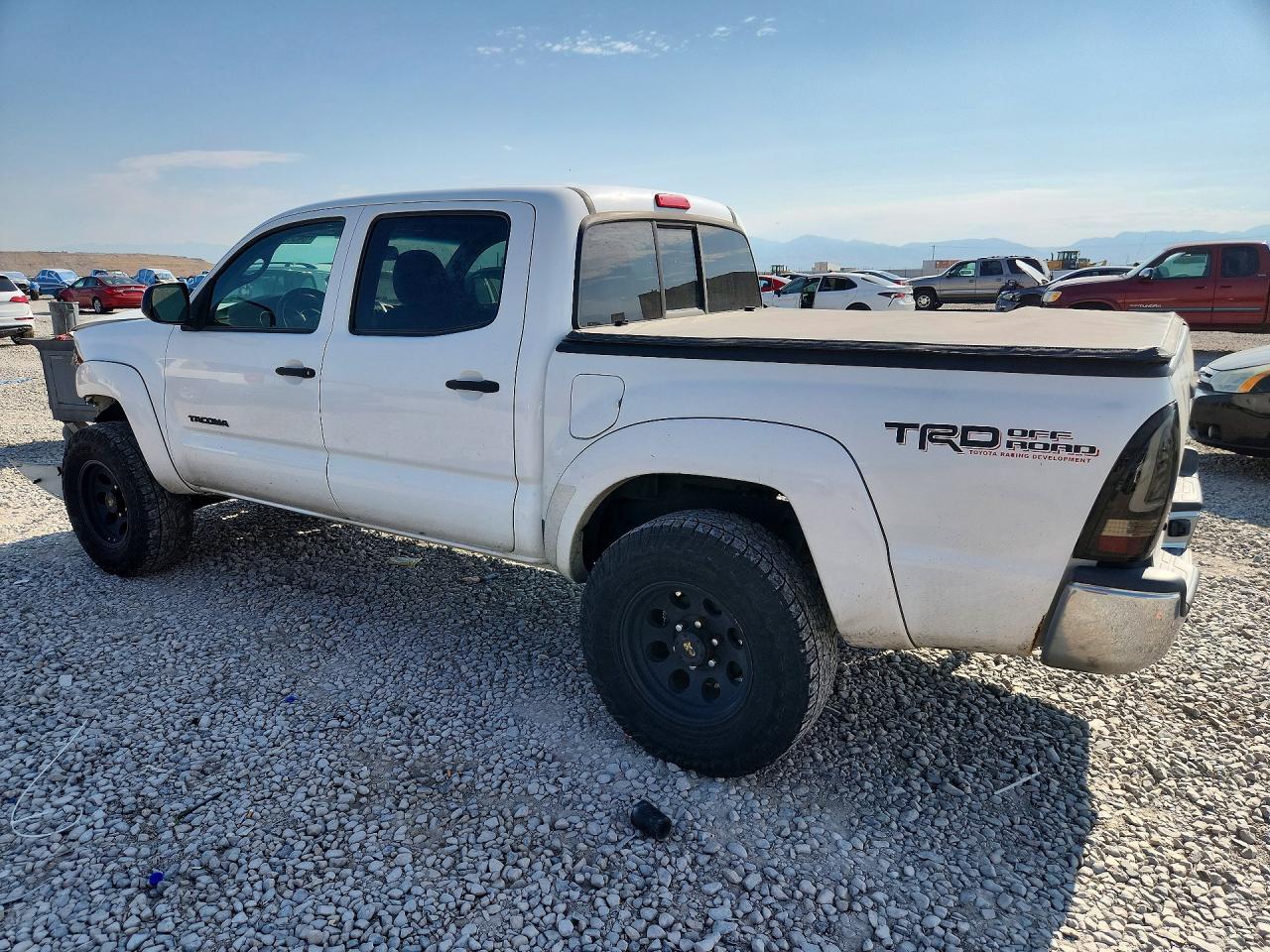 2013 Toyota Tacoma V6 White vin: 5TFLU4EN2DX065278
