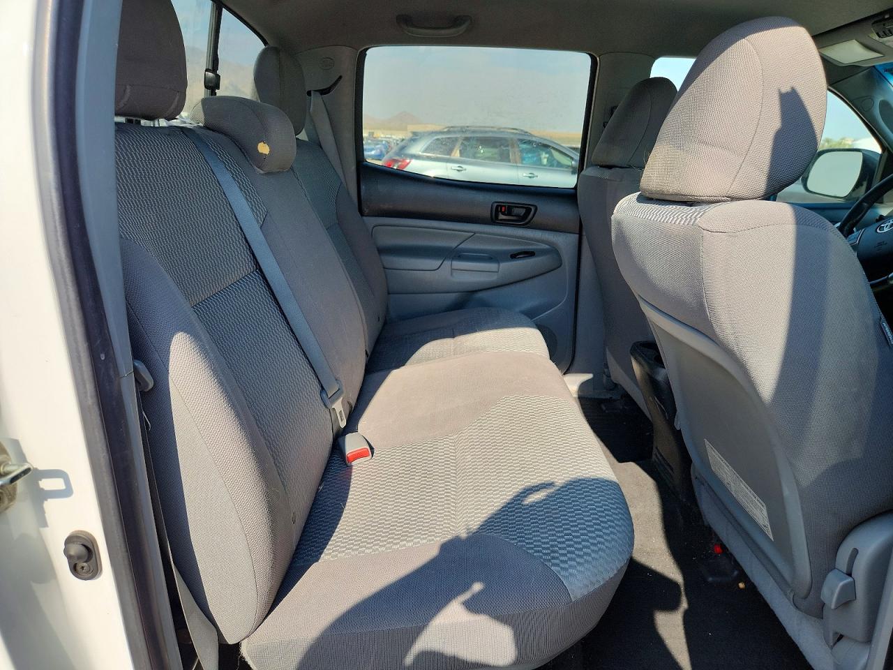 2013 Toyota Tacoma V6 White vin: 5TFLU4EN2DX065278