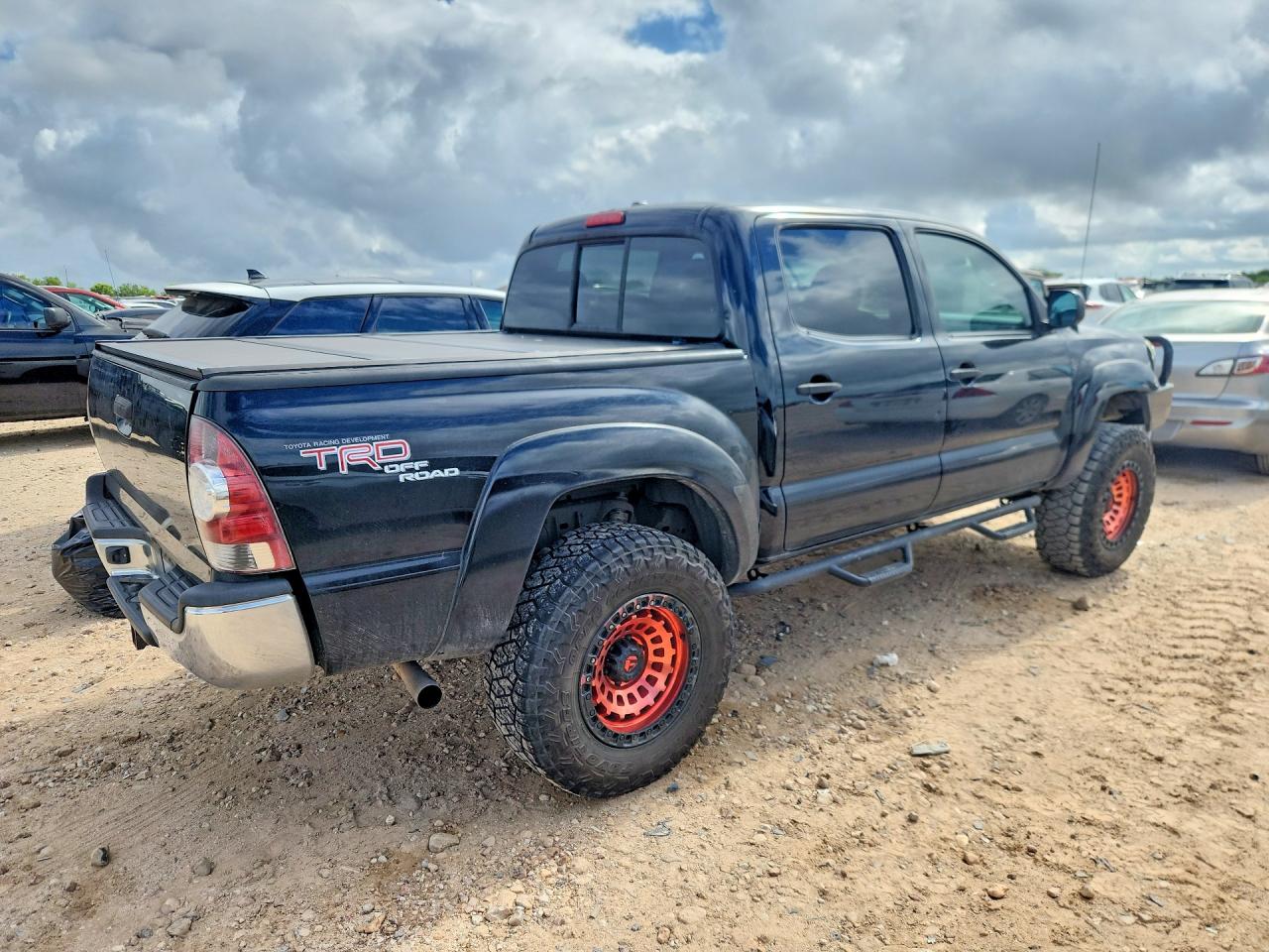 2011 Toyota Tacoma Double Cab Black vin: 5TFLU4EN3BX012196