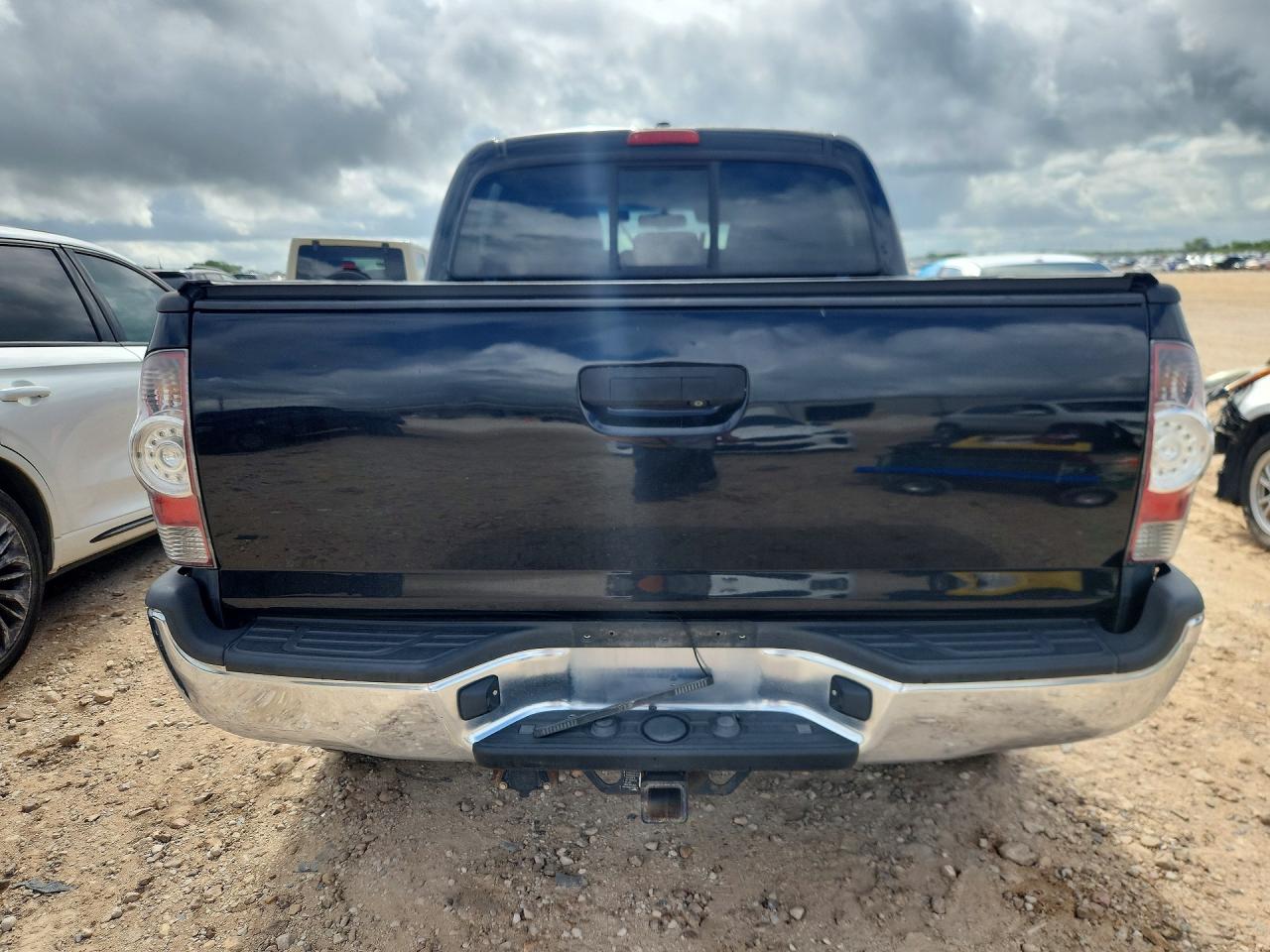 2011 Toyota Tacoma Double Cab Black vin: 5TFLU4EN3BX012196