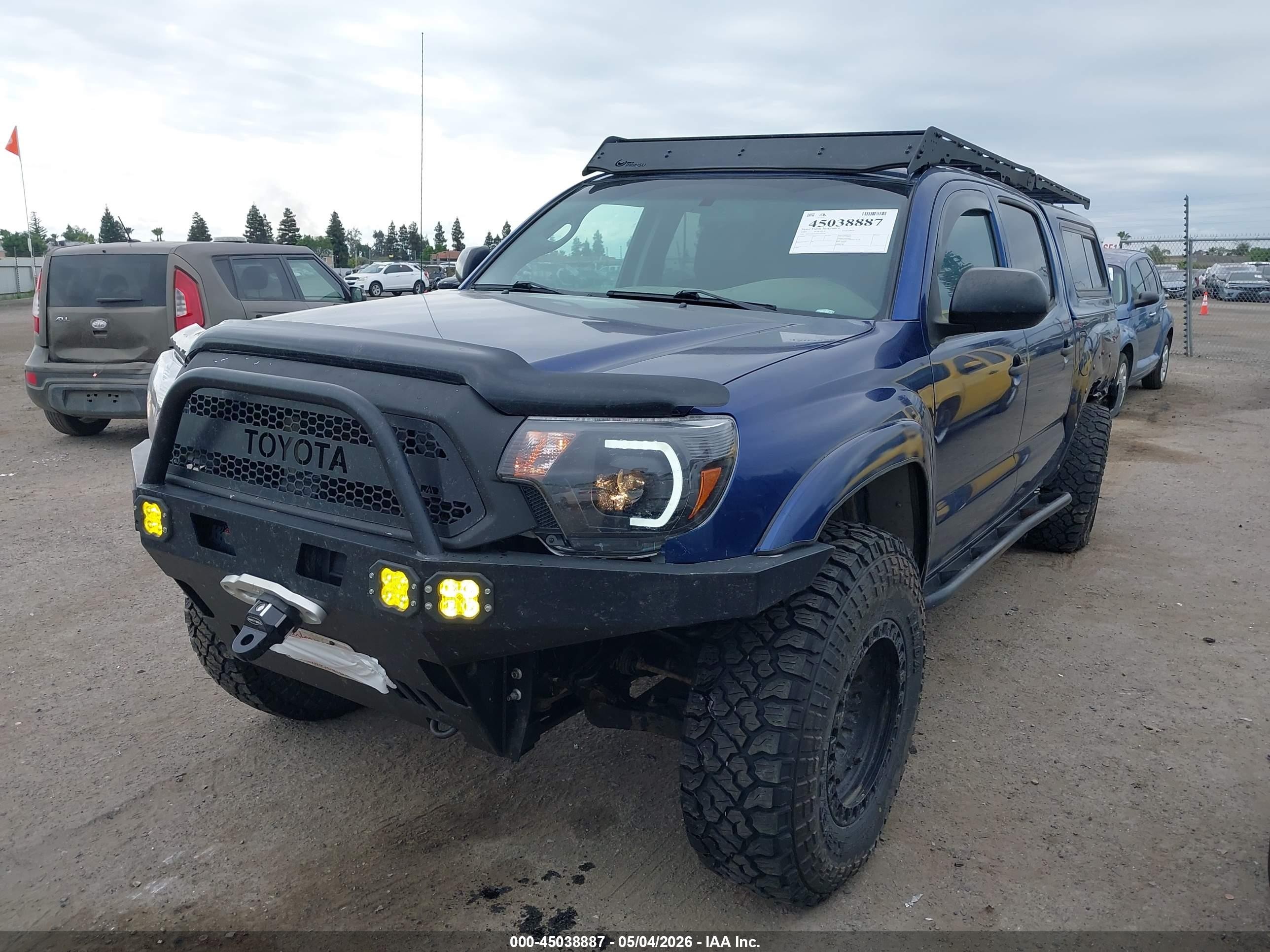 2014 Toyota Tacoma Base V6 Синий vin: 5TFLU4EN3EX102226