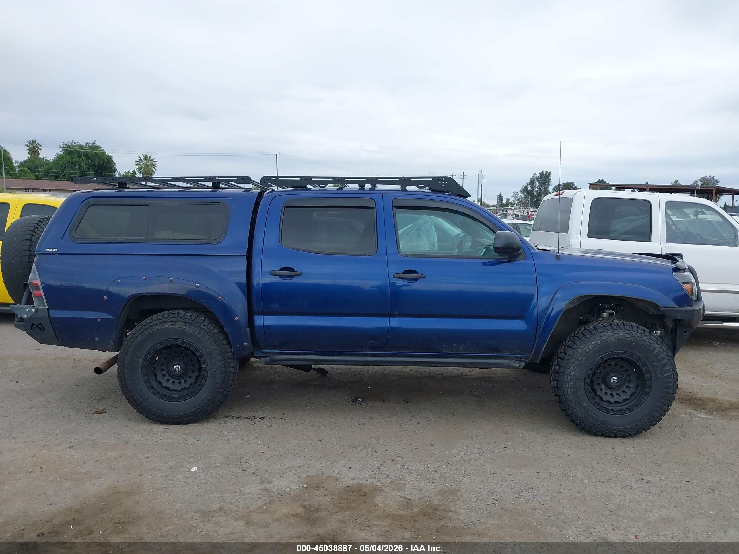 2014 Toyota Tacoma Base V6 Синий vin: 5TFLU4EN3EX102226