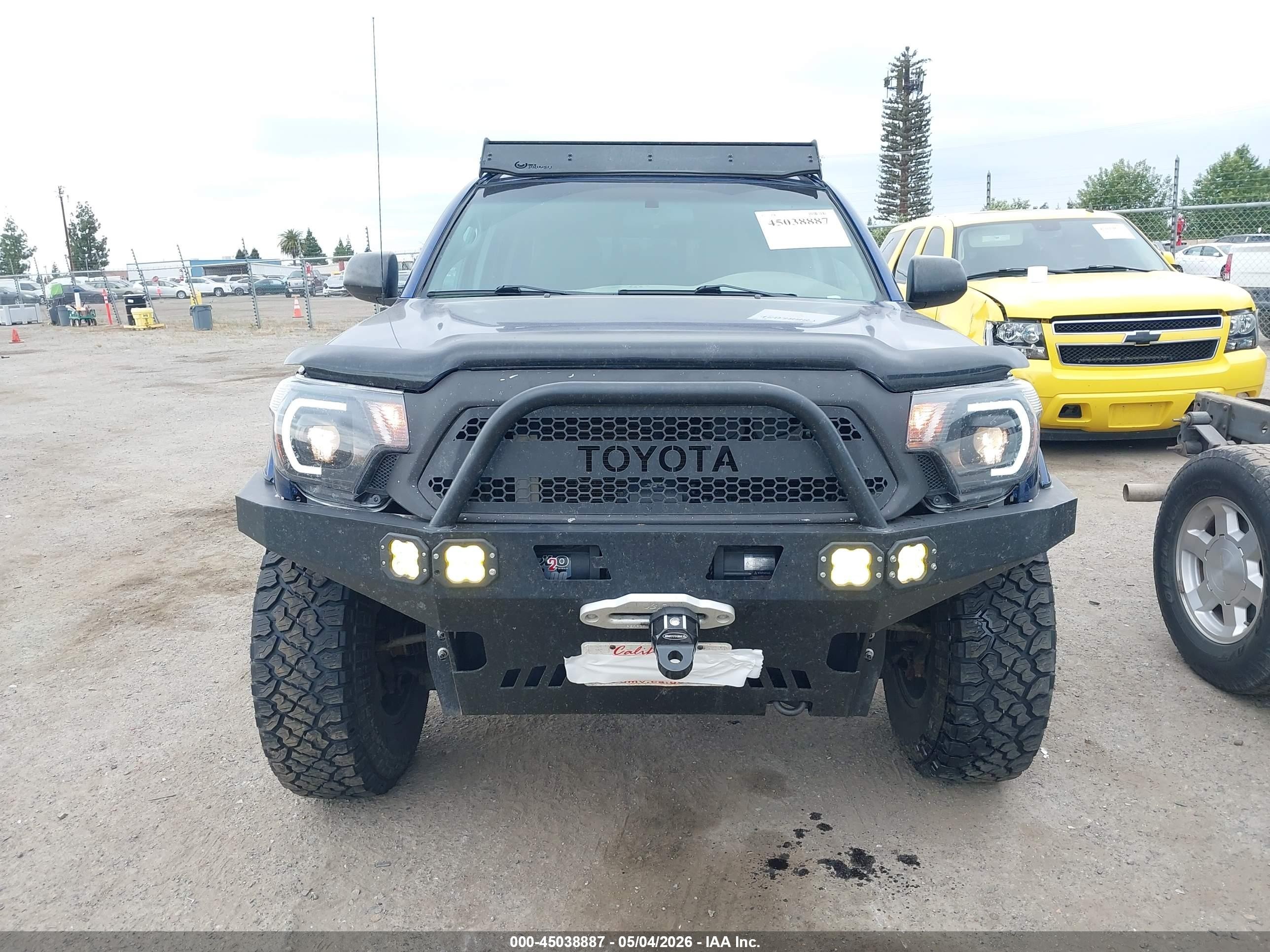 2014 Toyota Tacoma Base V6 Синий vin: 5TFLU4EN3EX102226