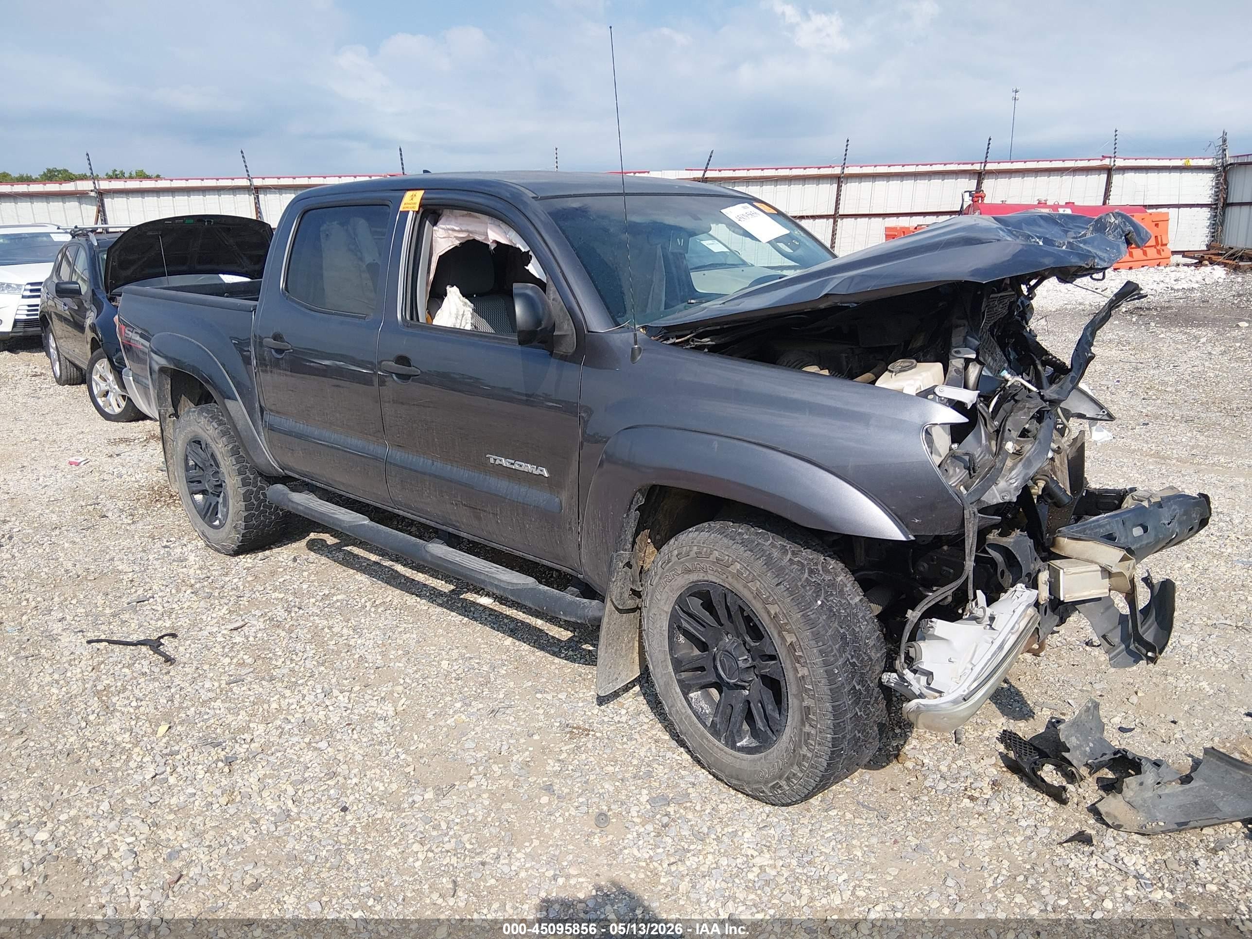 2015 Toyota Tacoma Base V6 Gray vin: 5TFLU4EN3FX122204