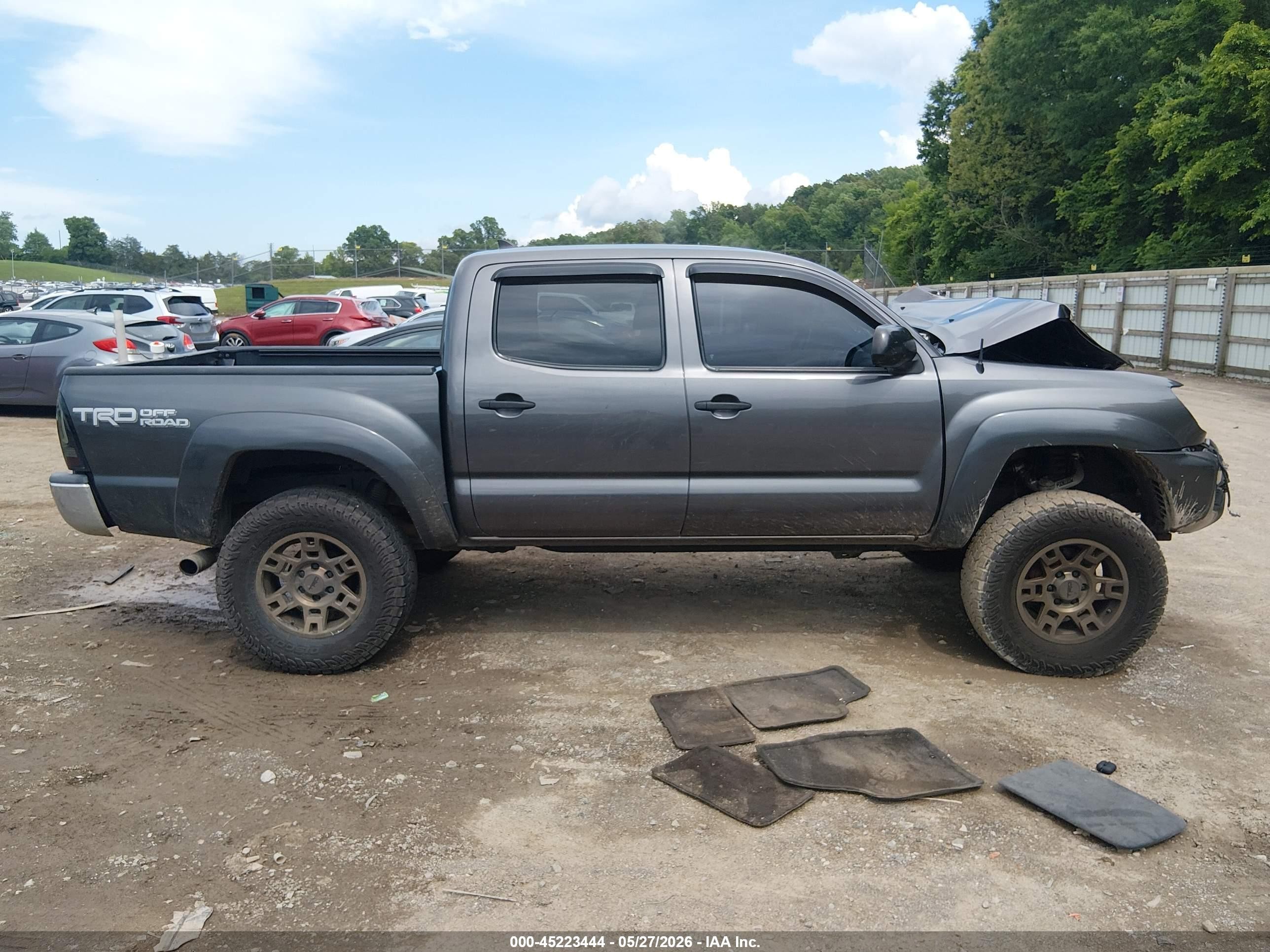 2015 Toyota Tacoma Base V6 Silver vin: 5TFLU4EN3FX125815