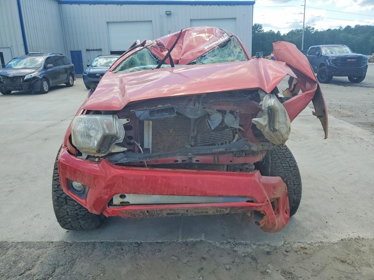 2015 Toyota Tacoma V6 Red vin: 5TFLU4EN3FX148267