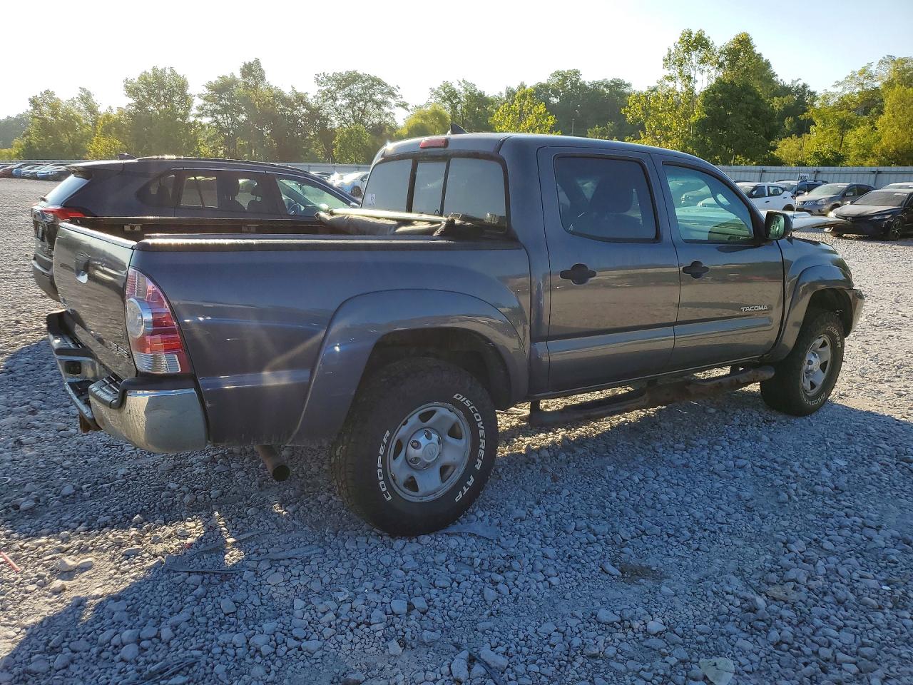 2014 Toyota Tacoma V6 Серый vin: 5TFLU4EN4EX102946