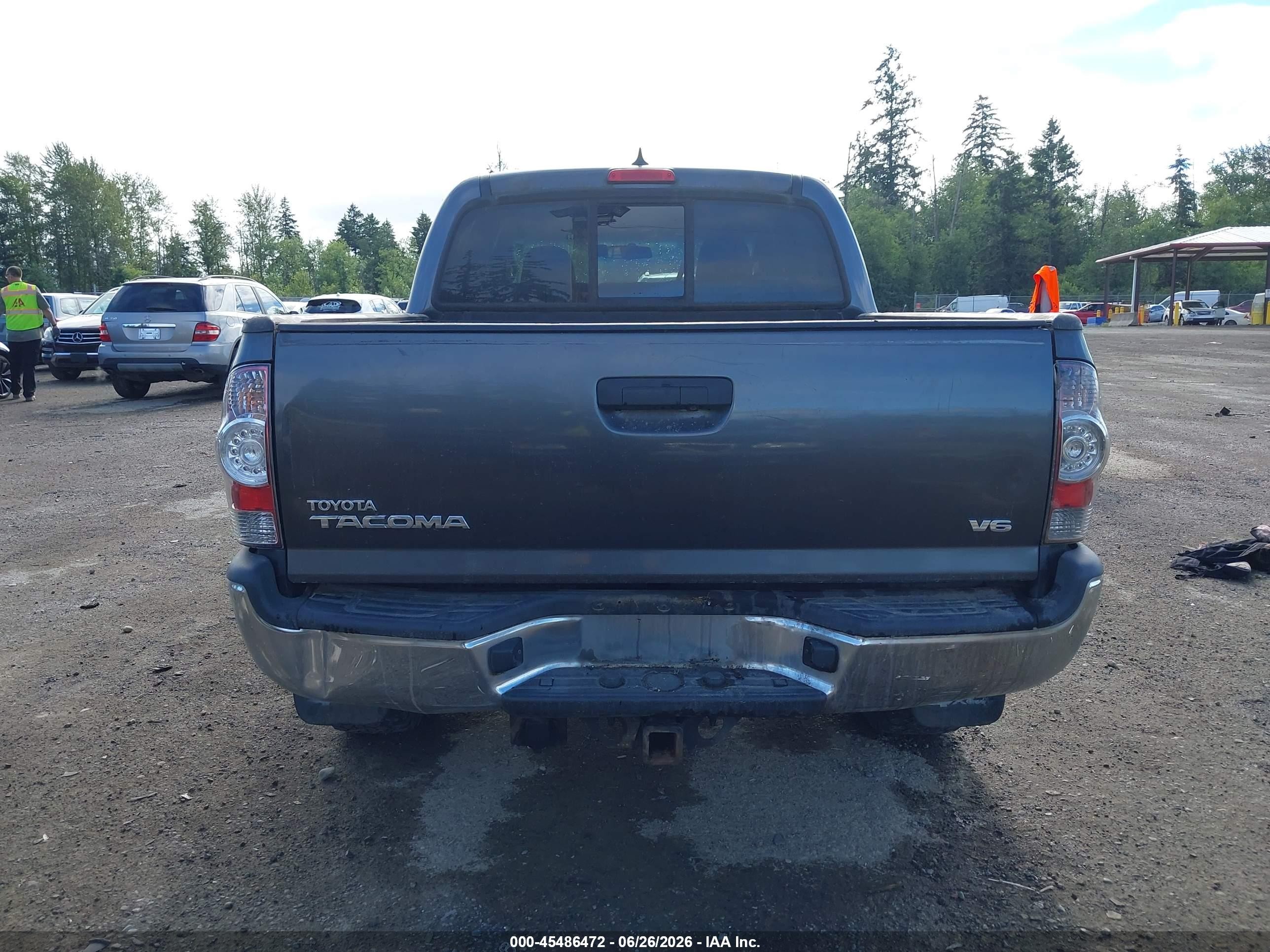 2014 Toyota Tacoma Base V6 Gray vin: 5TFLU4EN4EX104079