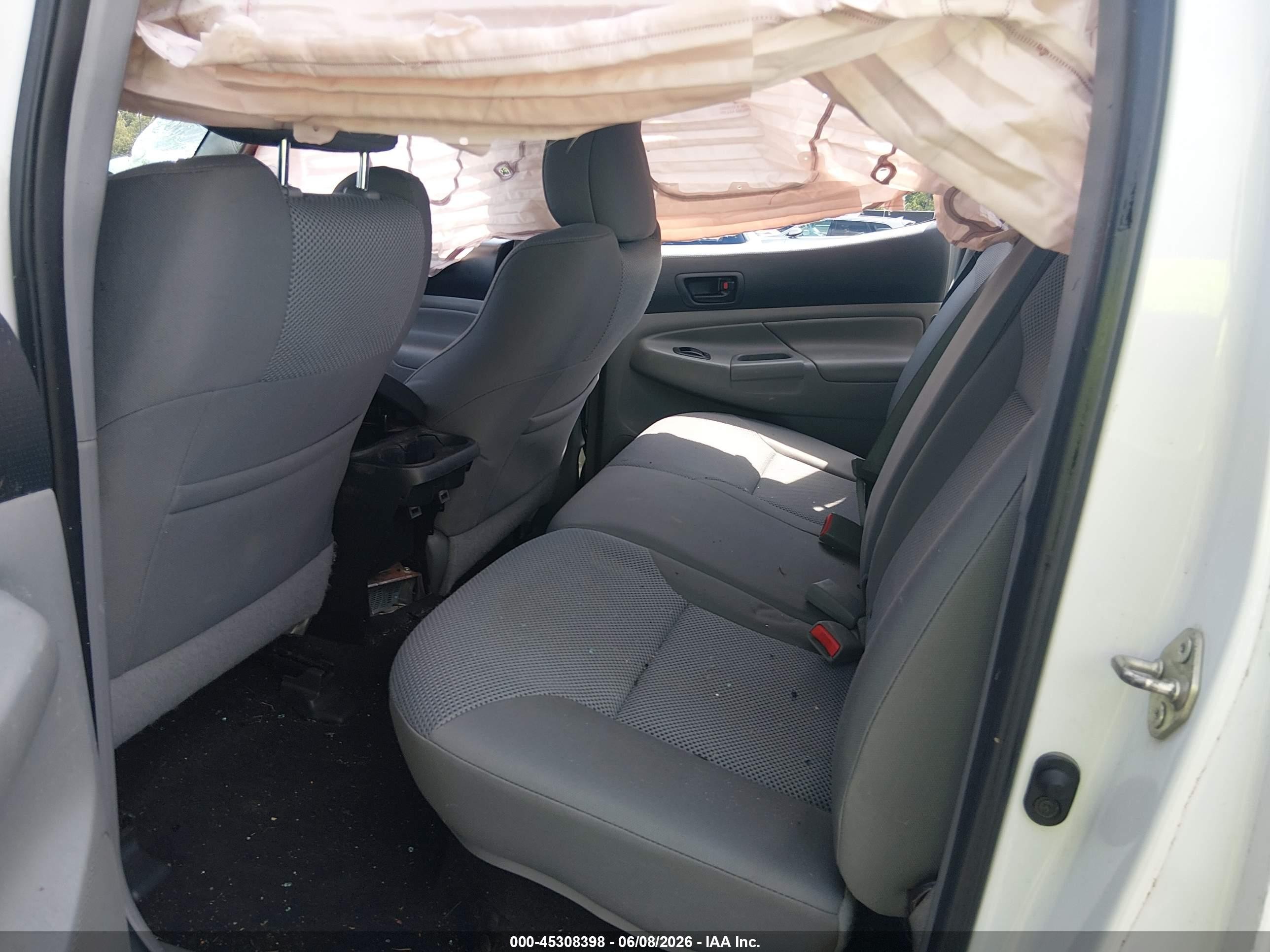 2014 Toyota Tacoma Base V6 White vin: 5TFLU4EN4EX108178