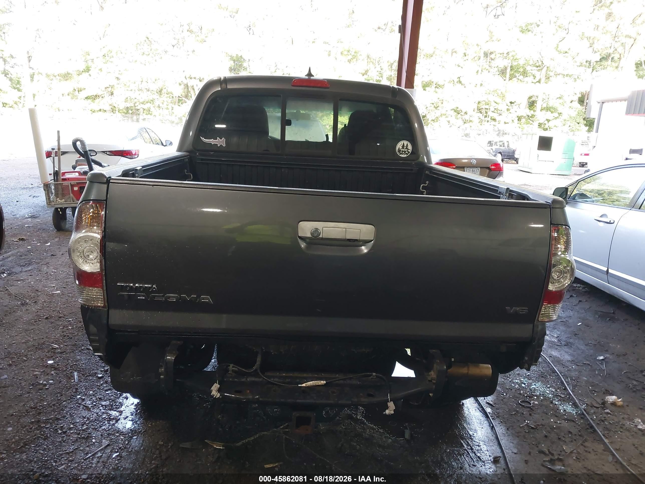 2015 Toyota Tacoma Base V6 Blue vin: 5TFLU4EN4FX113835