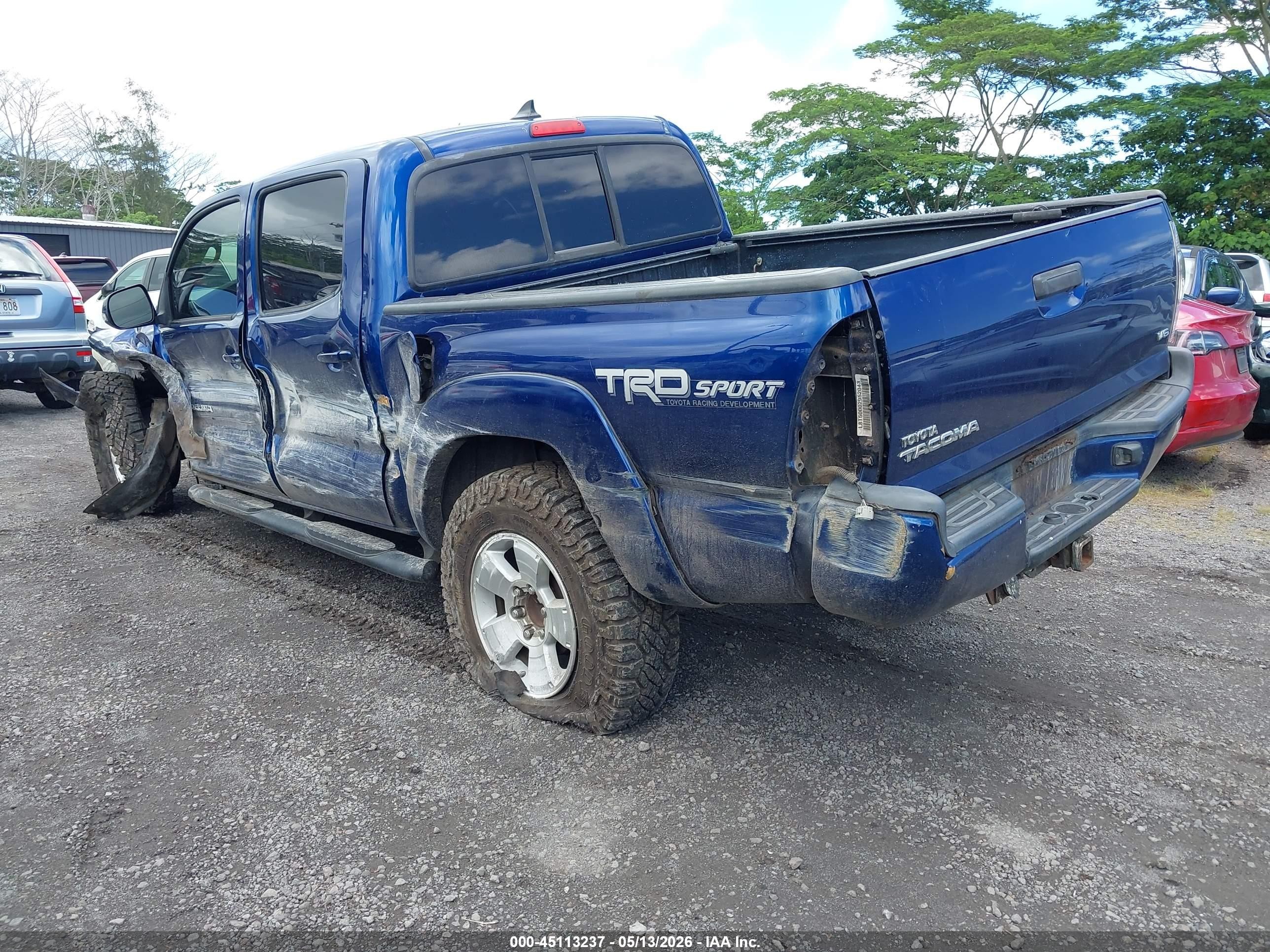 2015 Toyota Tacoma Base V6/trd Pro Gray vin: 5TFLU4EN4FX131686
